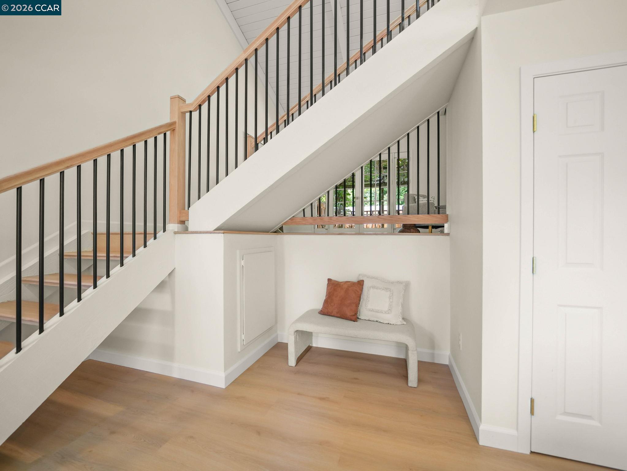 Photo #8: 41137718 Listing: Photo #8