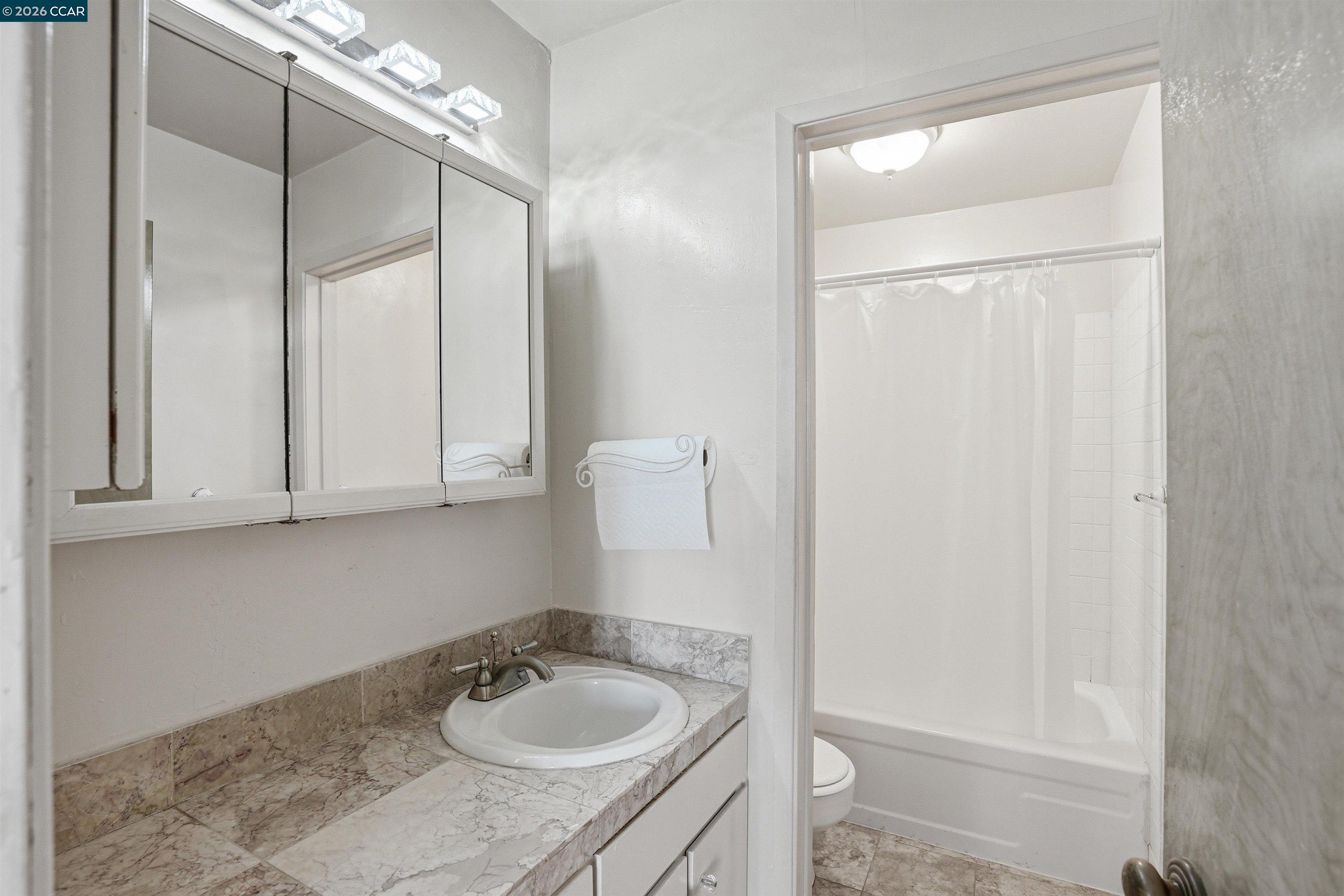 Photo #17: 41137726 Listing: Photo #17