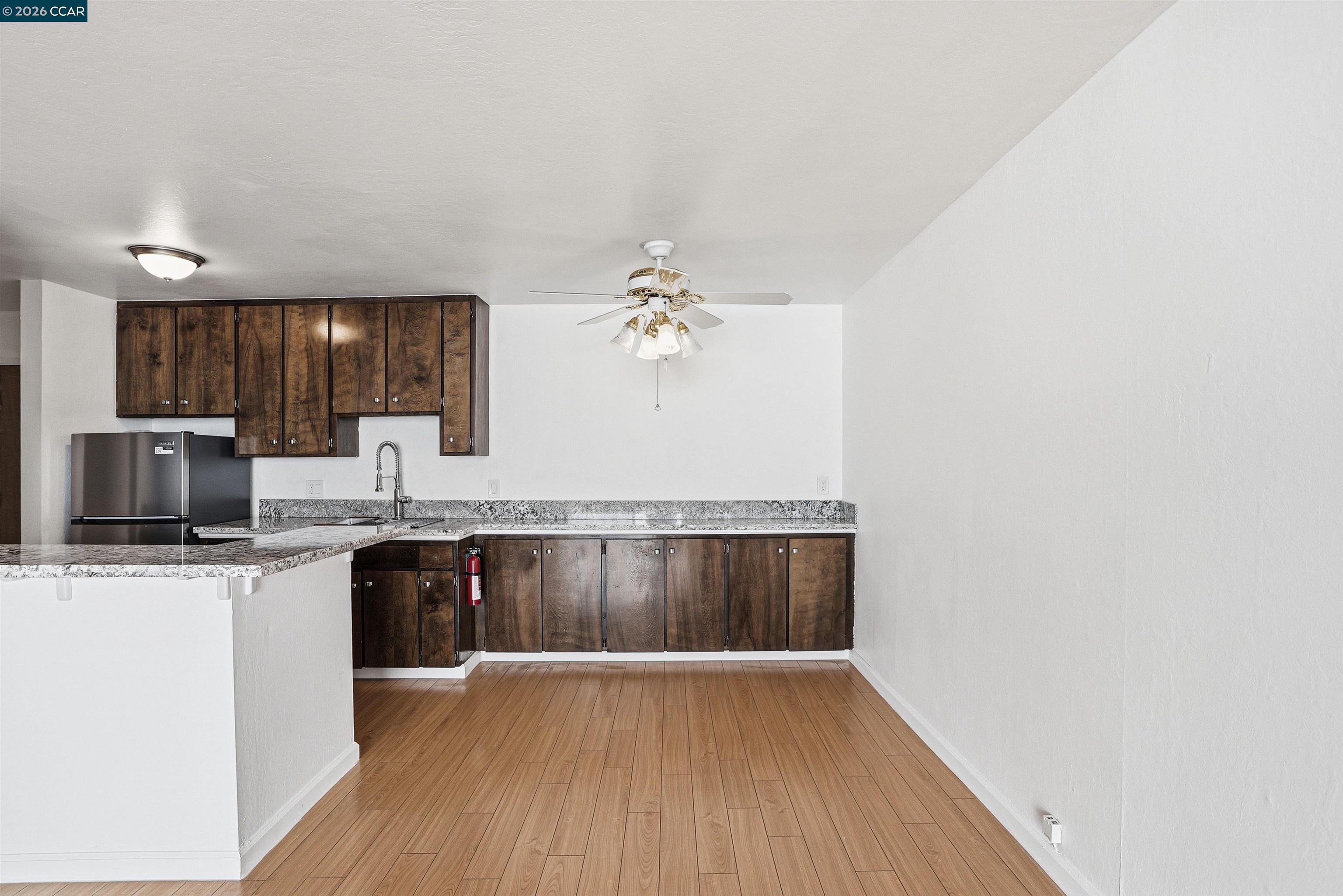 Photo #9: 41137726 Listing: Photo #9