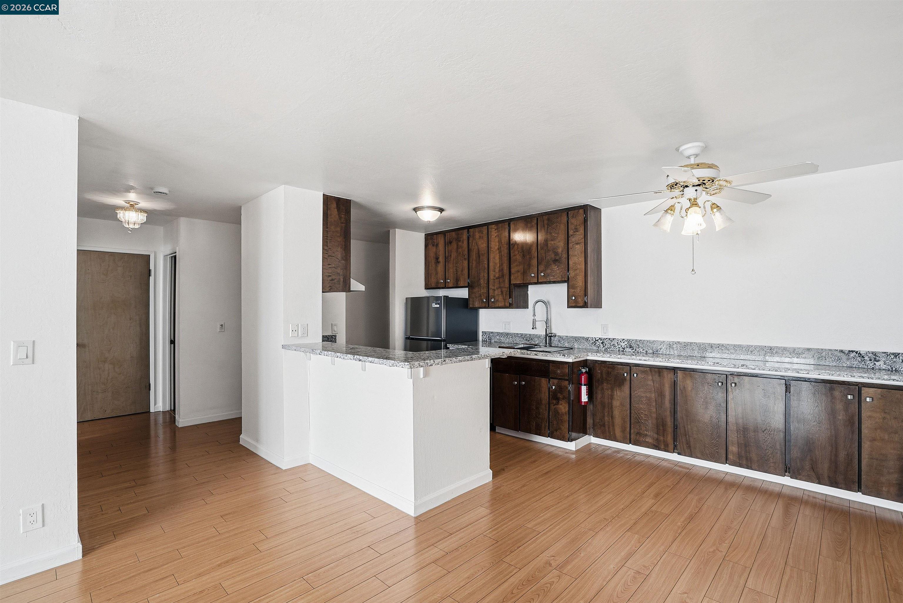 Photo #10: 41137726 Listing: Photo #10