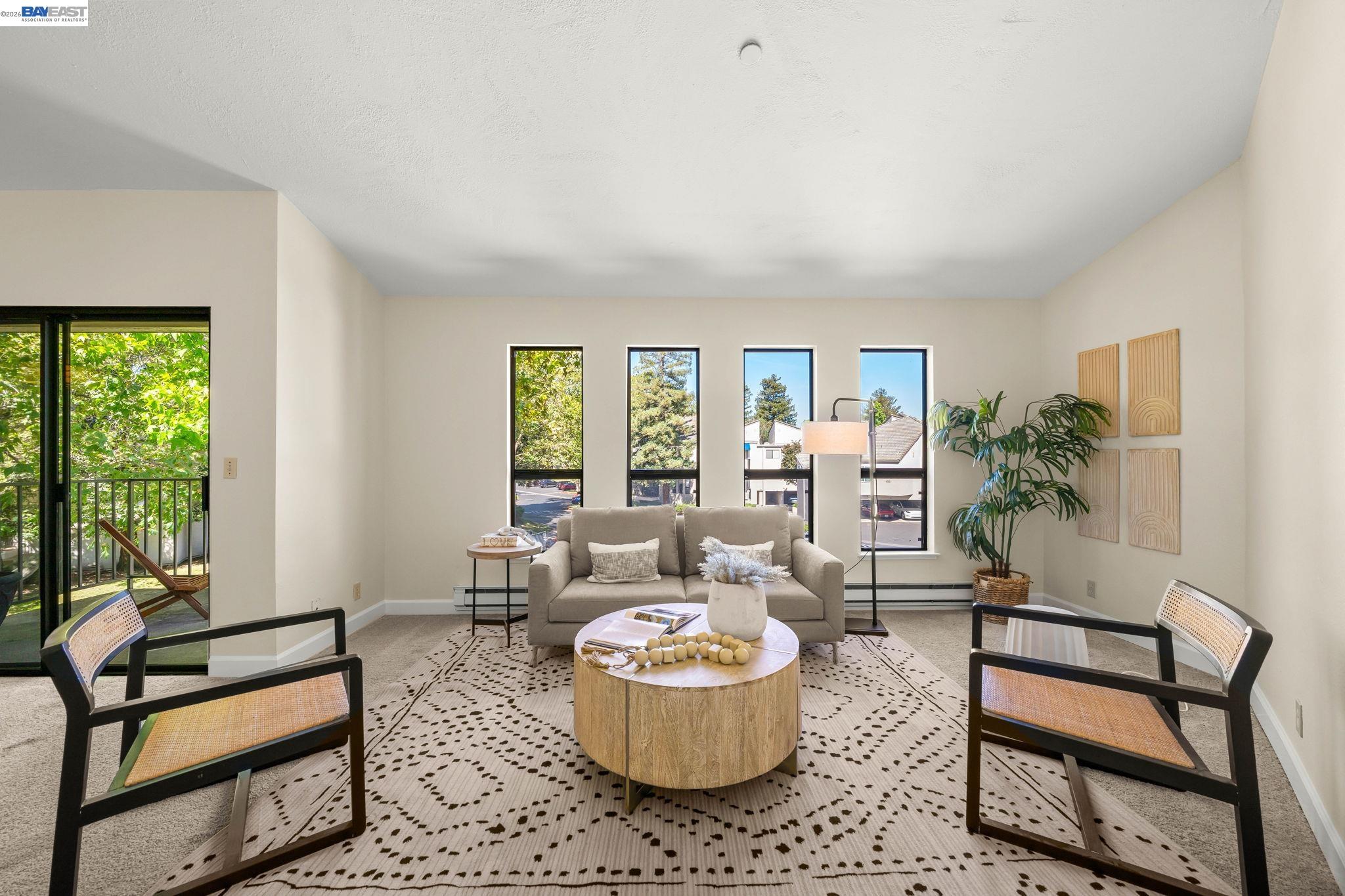 Photo #2: 41137758 Listing: Photo #2