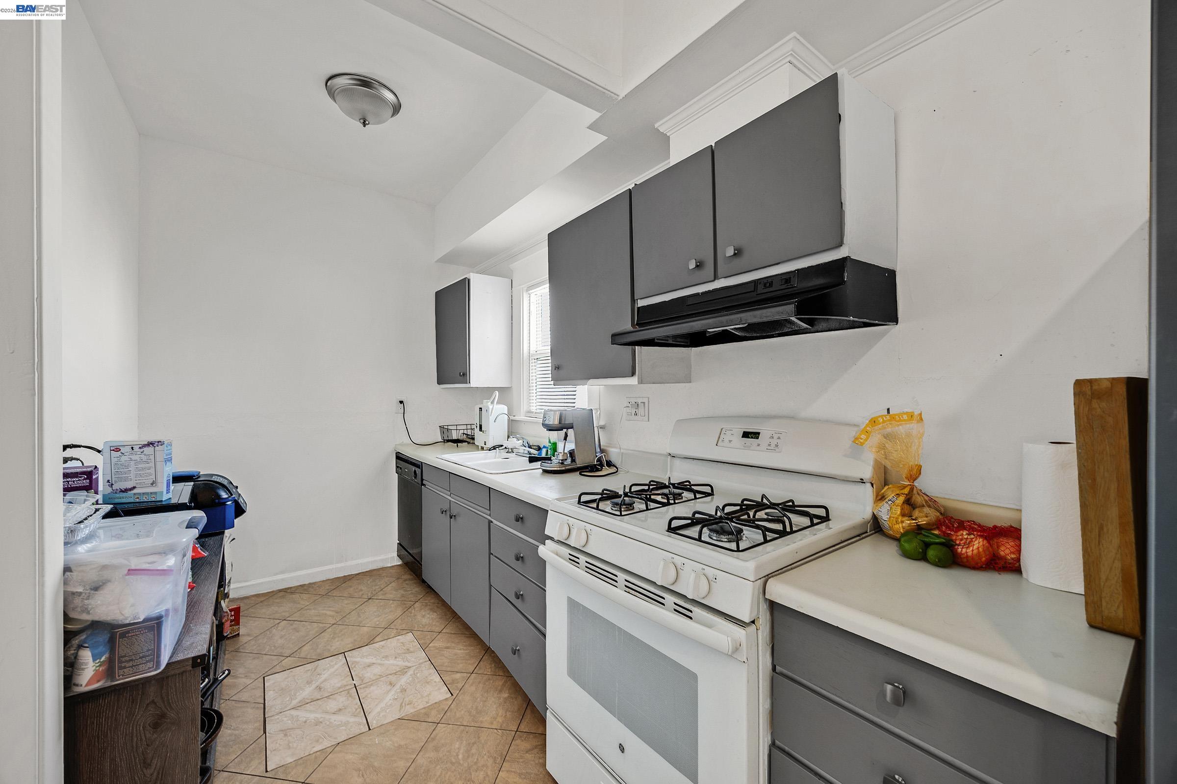 1010 W 4Th St, Antioch CA 94509 — photo 13