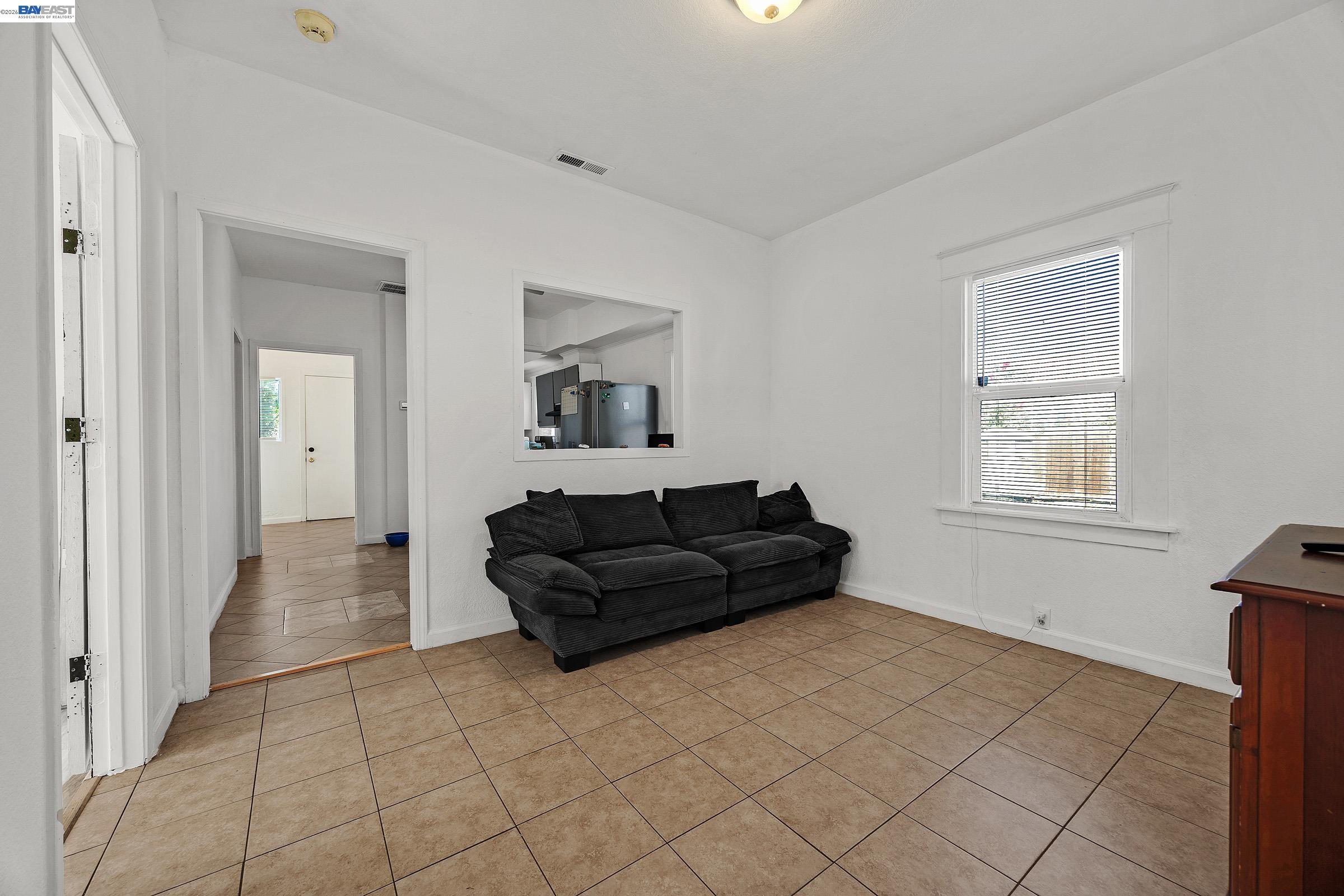 1010 W 4Th St, Antioch CA 94509 — photo 7