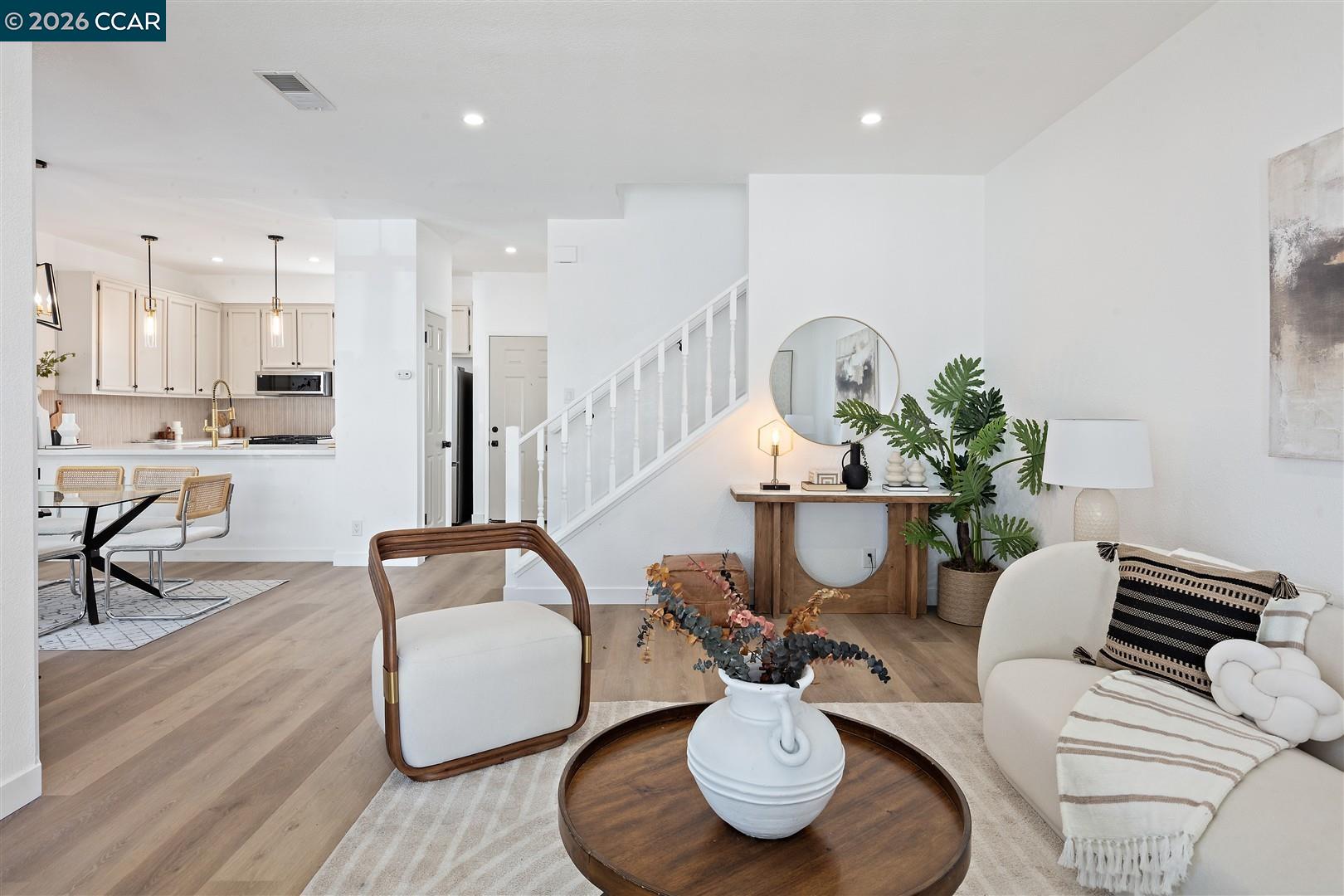 Photo #10: 41137779 Listing: Photo #10