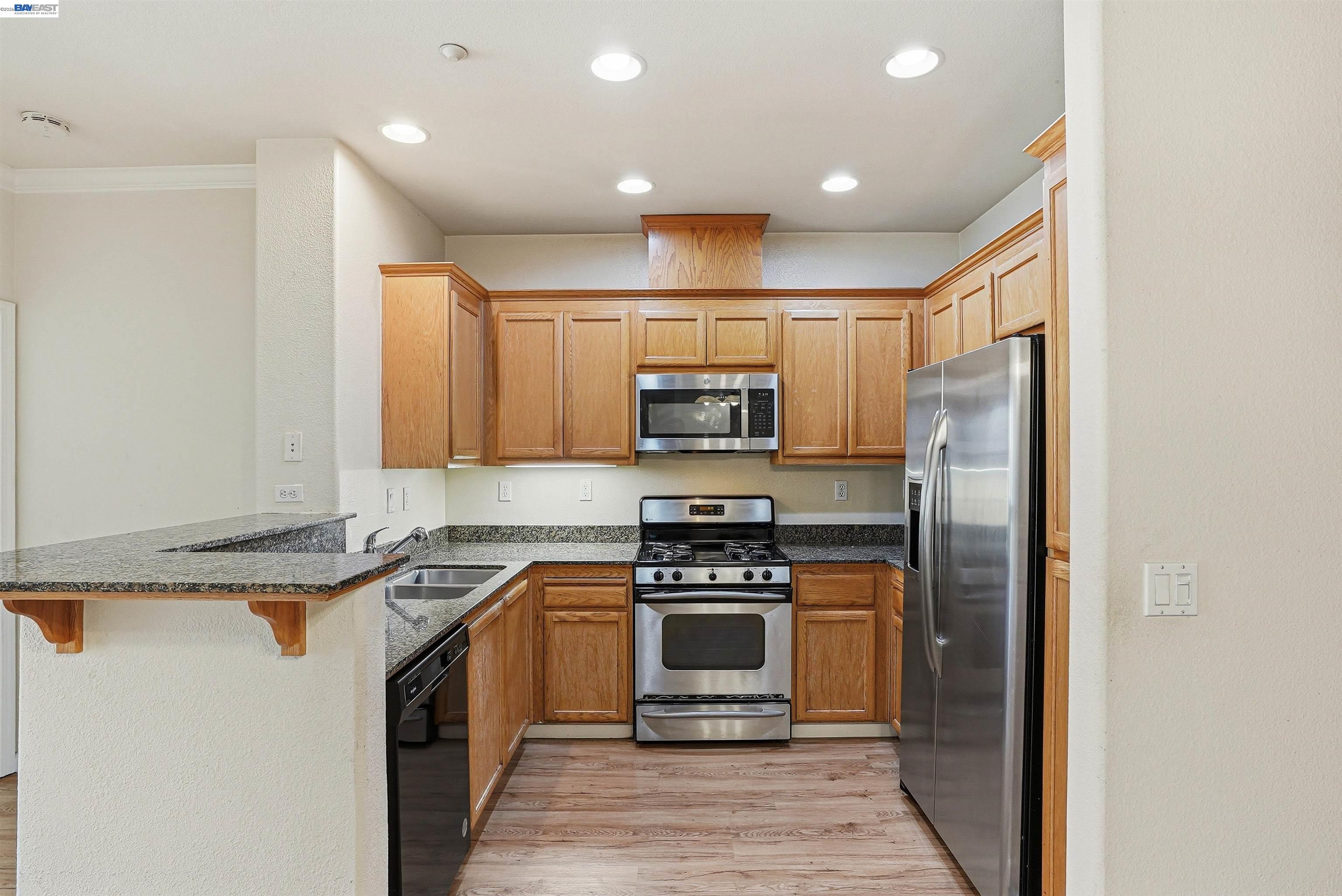 Photo #8: 41137837 Listing: Photo #8