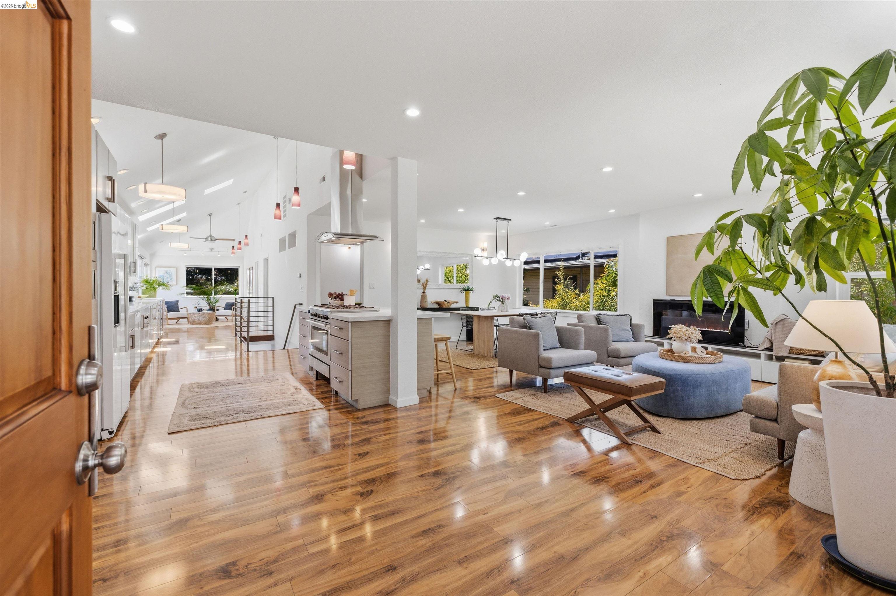 4507 Tulip Ave, Oakland CA 94619 — photo 7