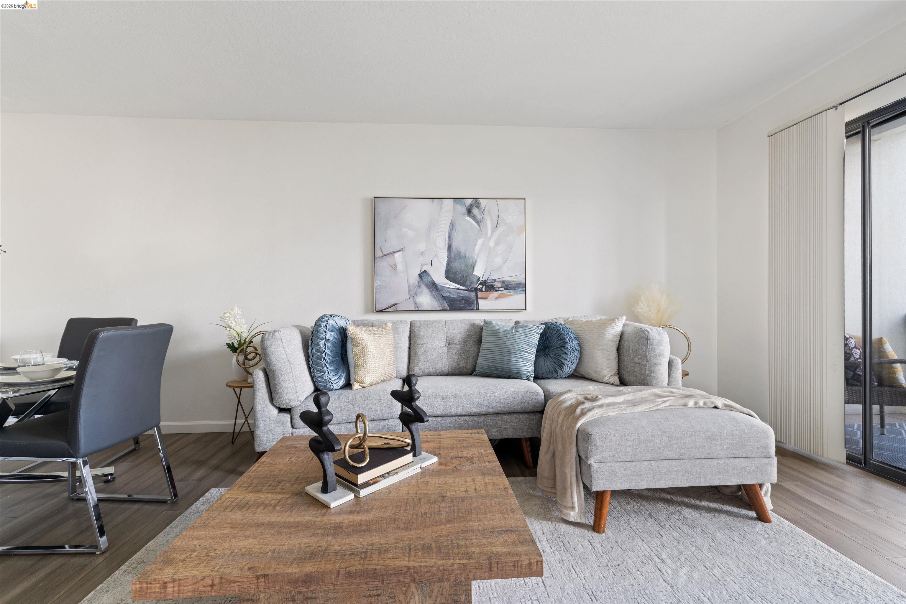 Photo #3: 41137845 Listing: Photo #3