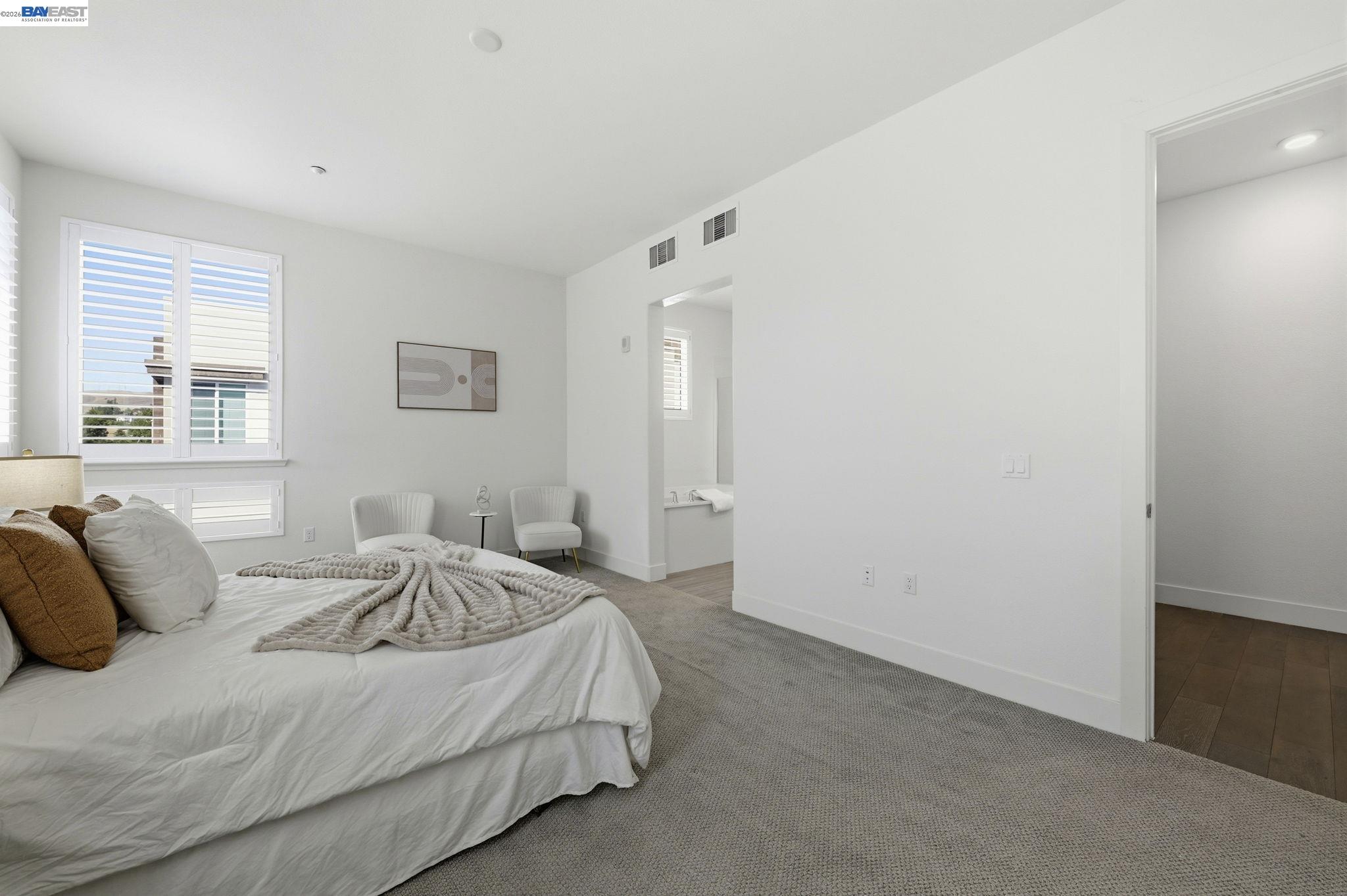 Photo #21: 41137850 Listing: Photo #21