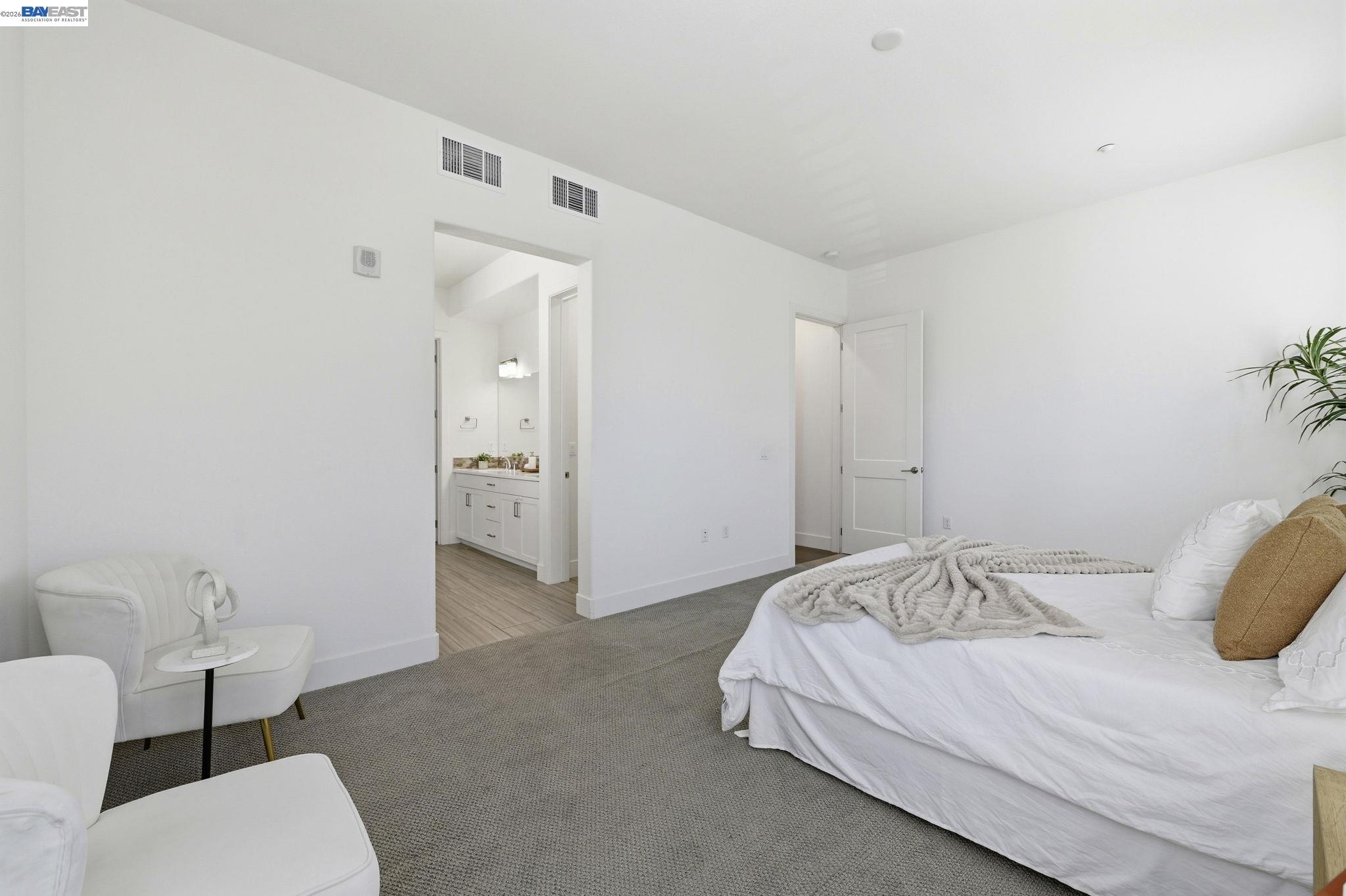 Photo #22: 41137850 Listing: Photo #22