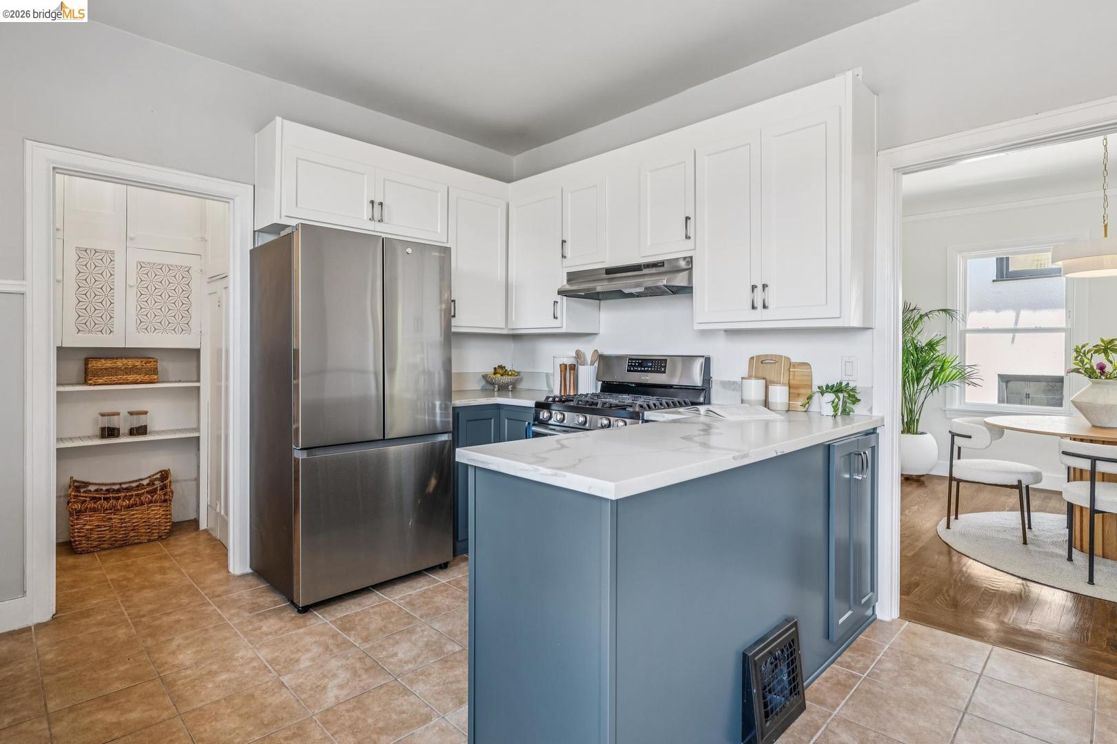 4191 Montgomery ST, Oakland CA 94611 — photo 7