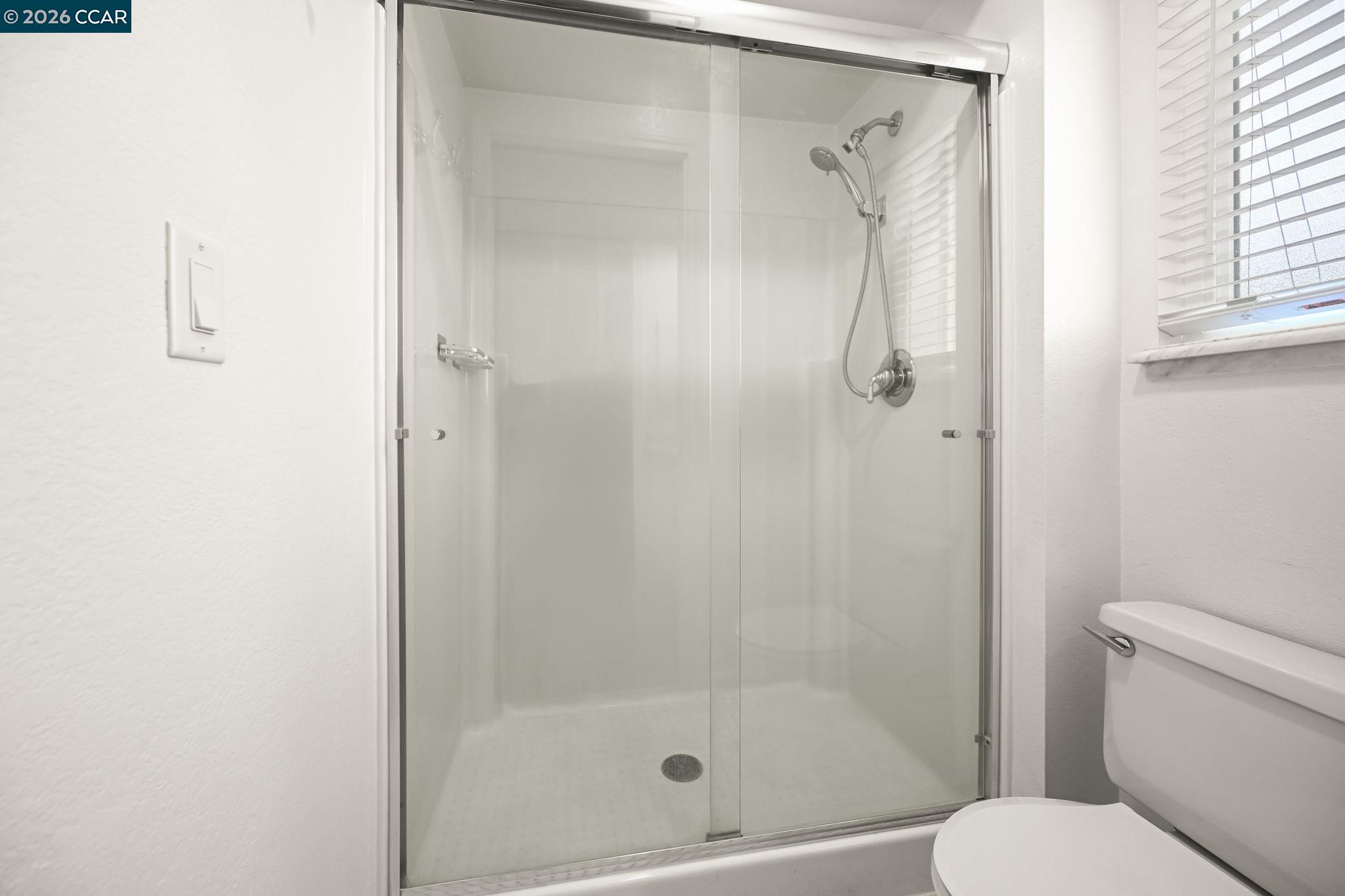 Photo #23: 41137870 Listing: Photo #23