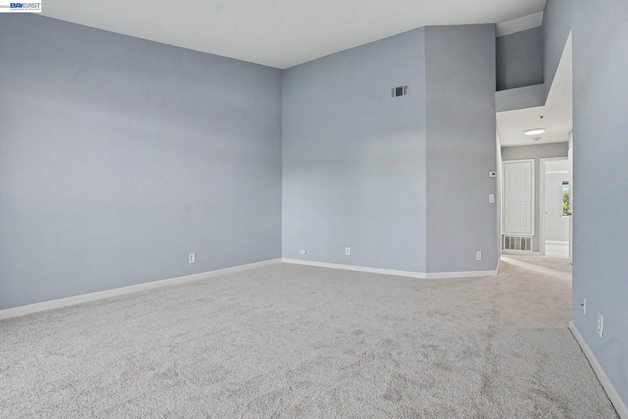 Photo #5: 41137894 Listing: Photo #5