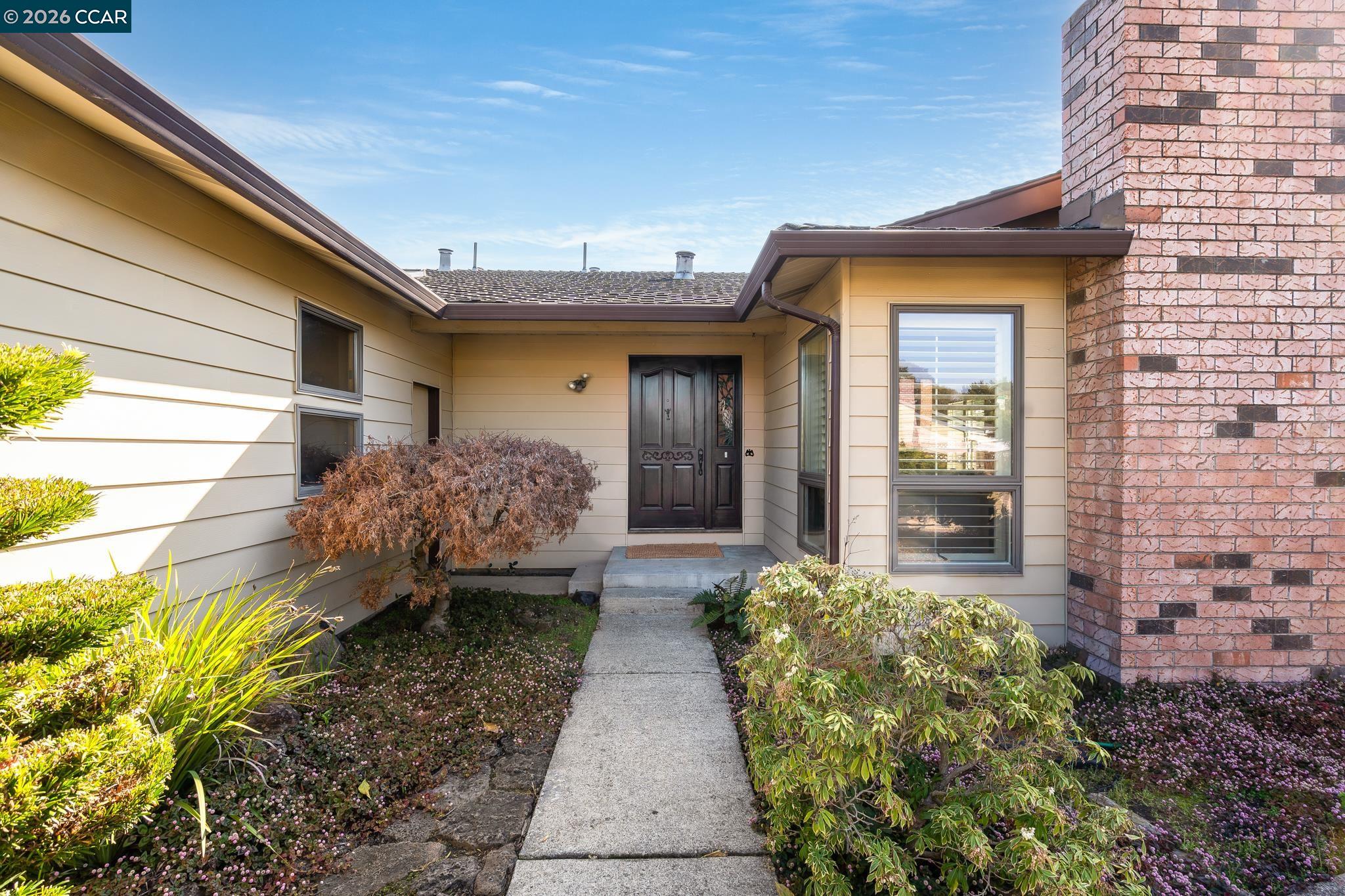 Front Image Thumbnail for CC41137904