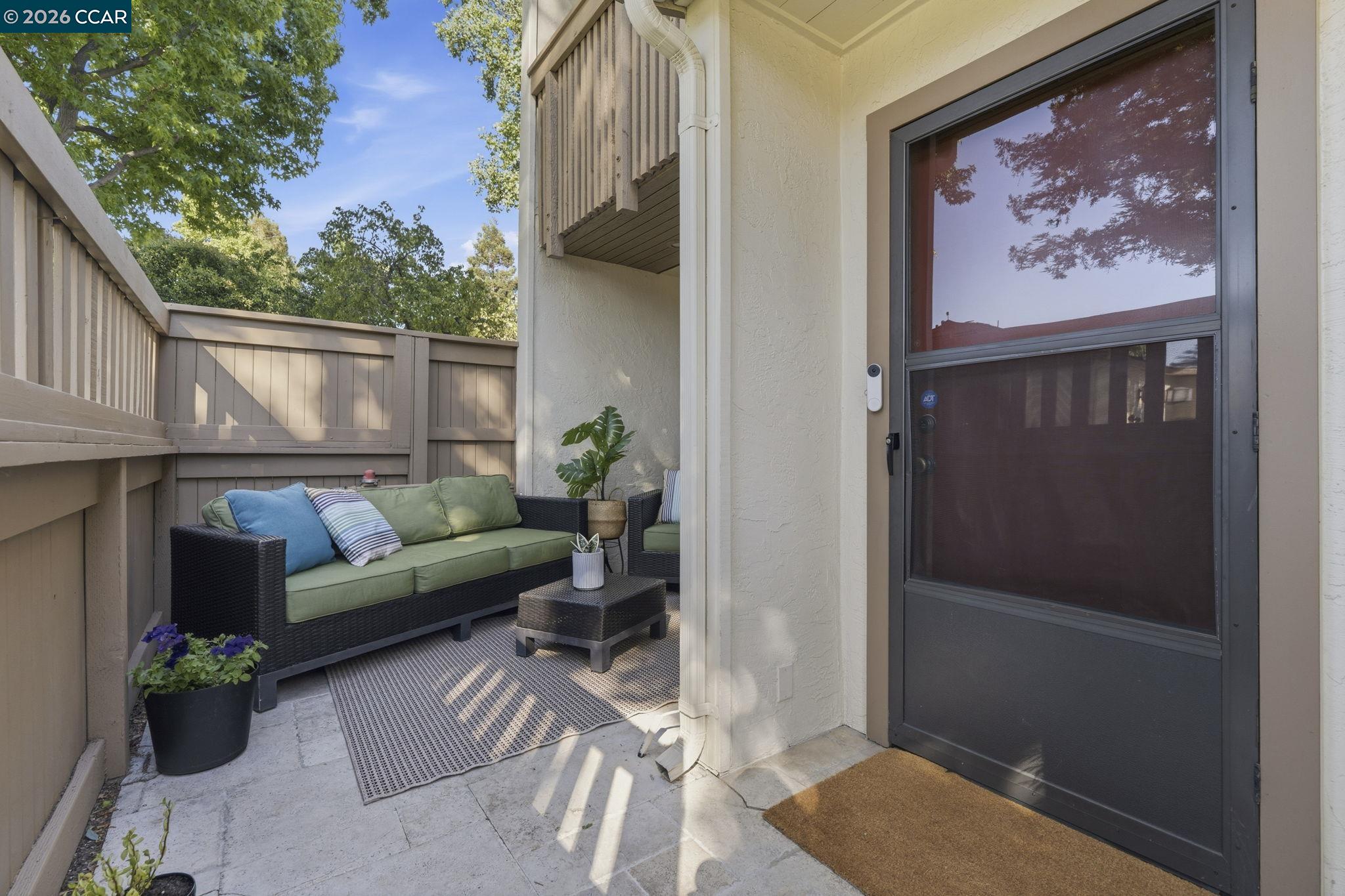 Photo #3: 41137909 Listing: Photo #3