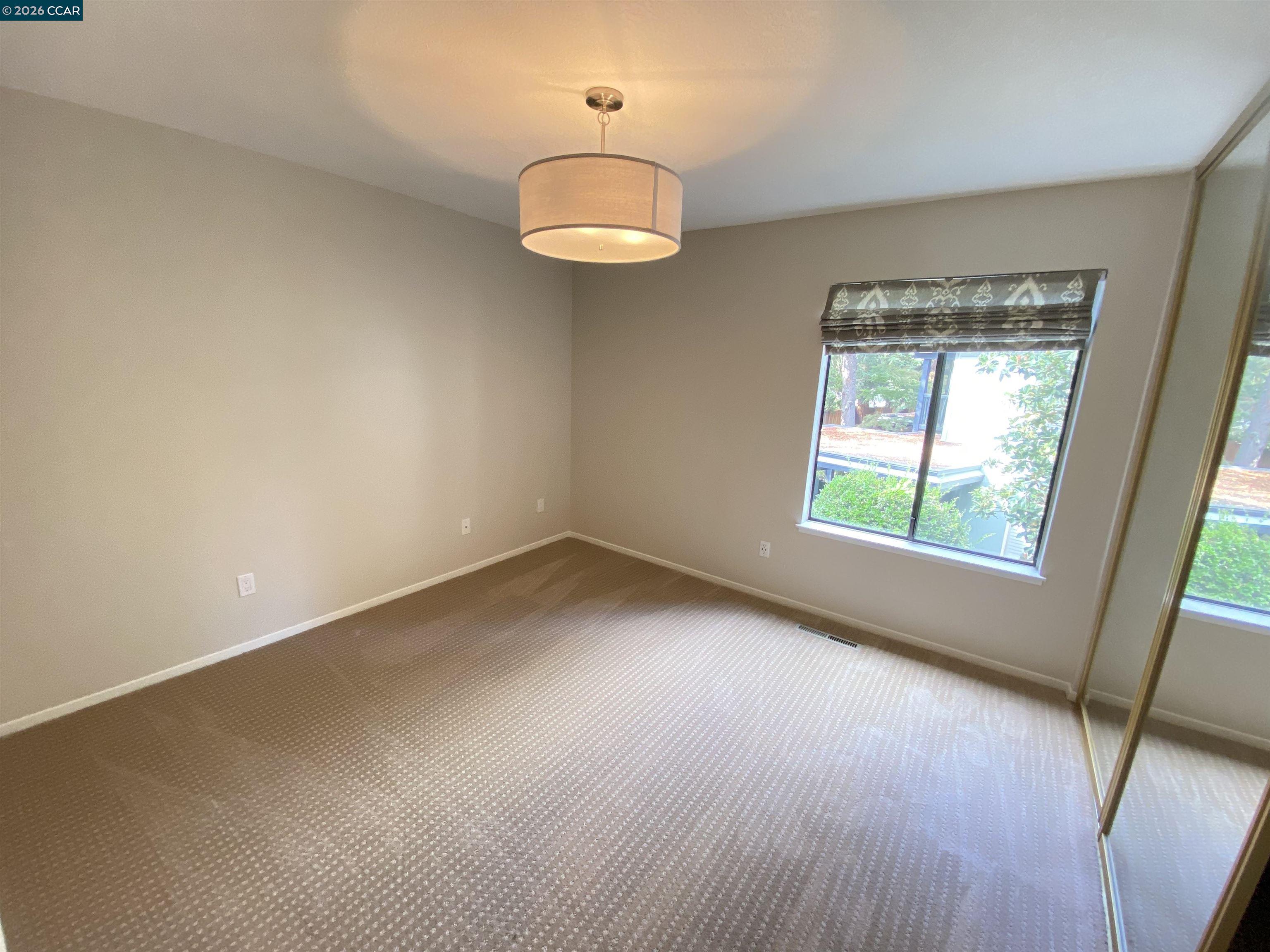 Photo #8: 41137910 Listing: Photo #8