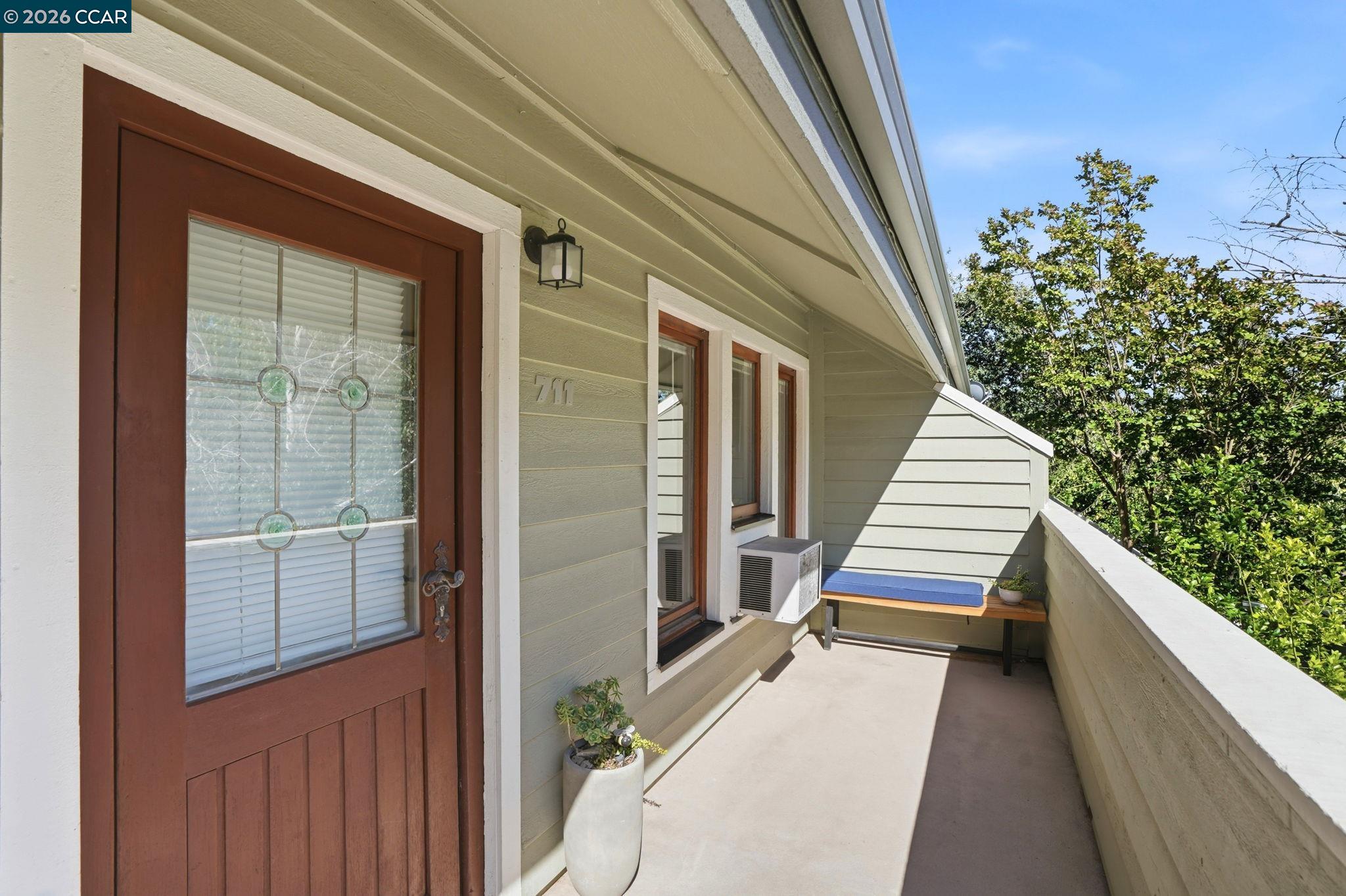 Photo #3: 41137912 Listing: Photo #3