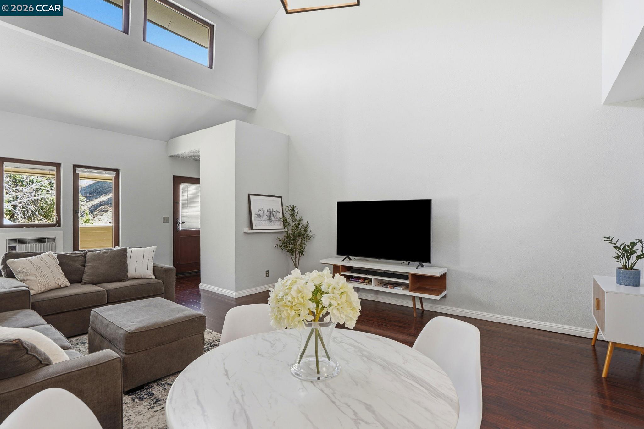 Photo #9: 41137912 Listing: Photo #9