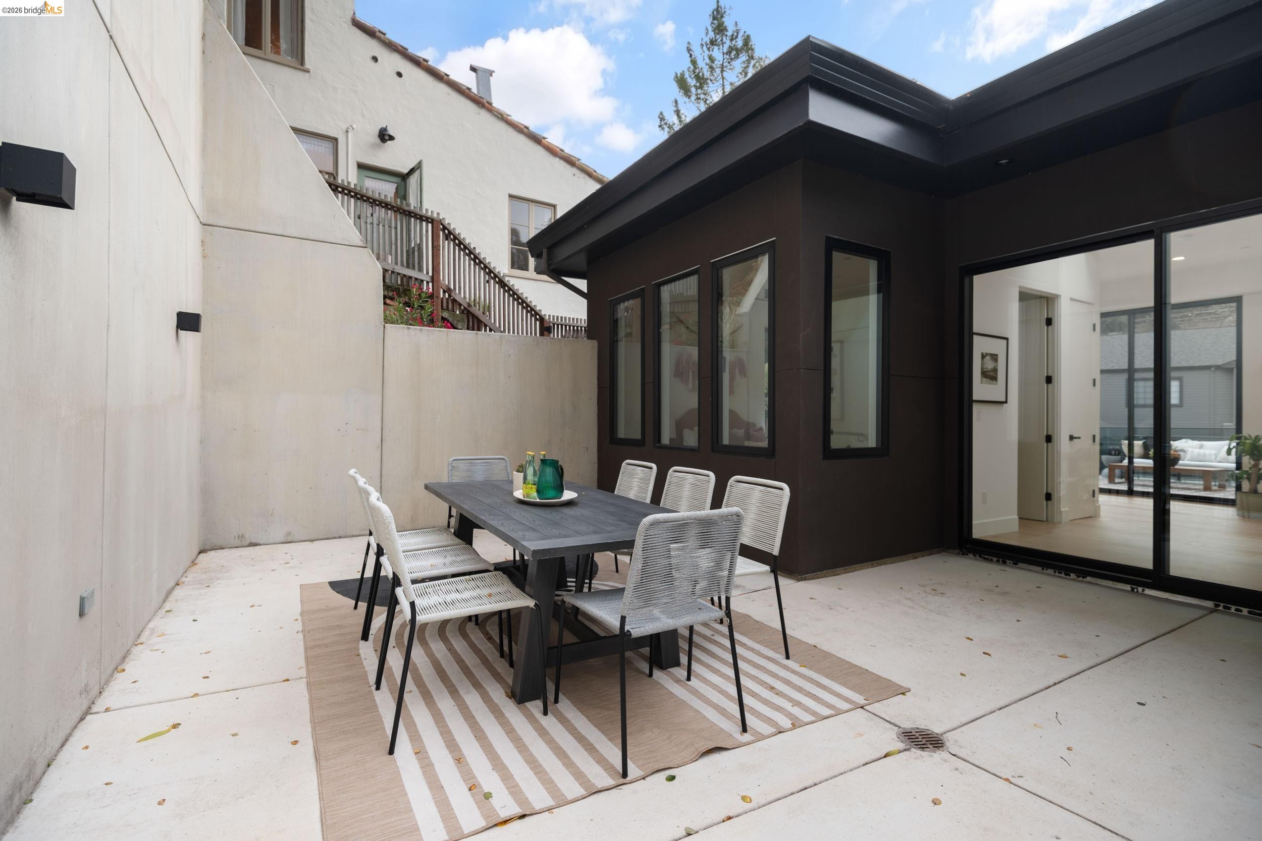 1667 Trestle Glen Rd, Oakland CA 94610 — photo 43