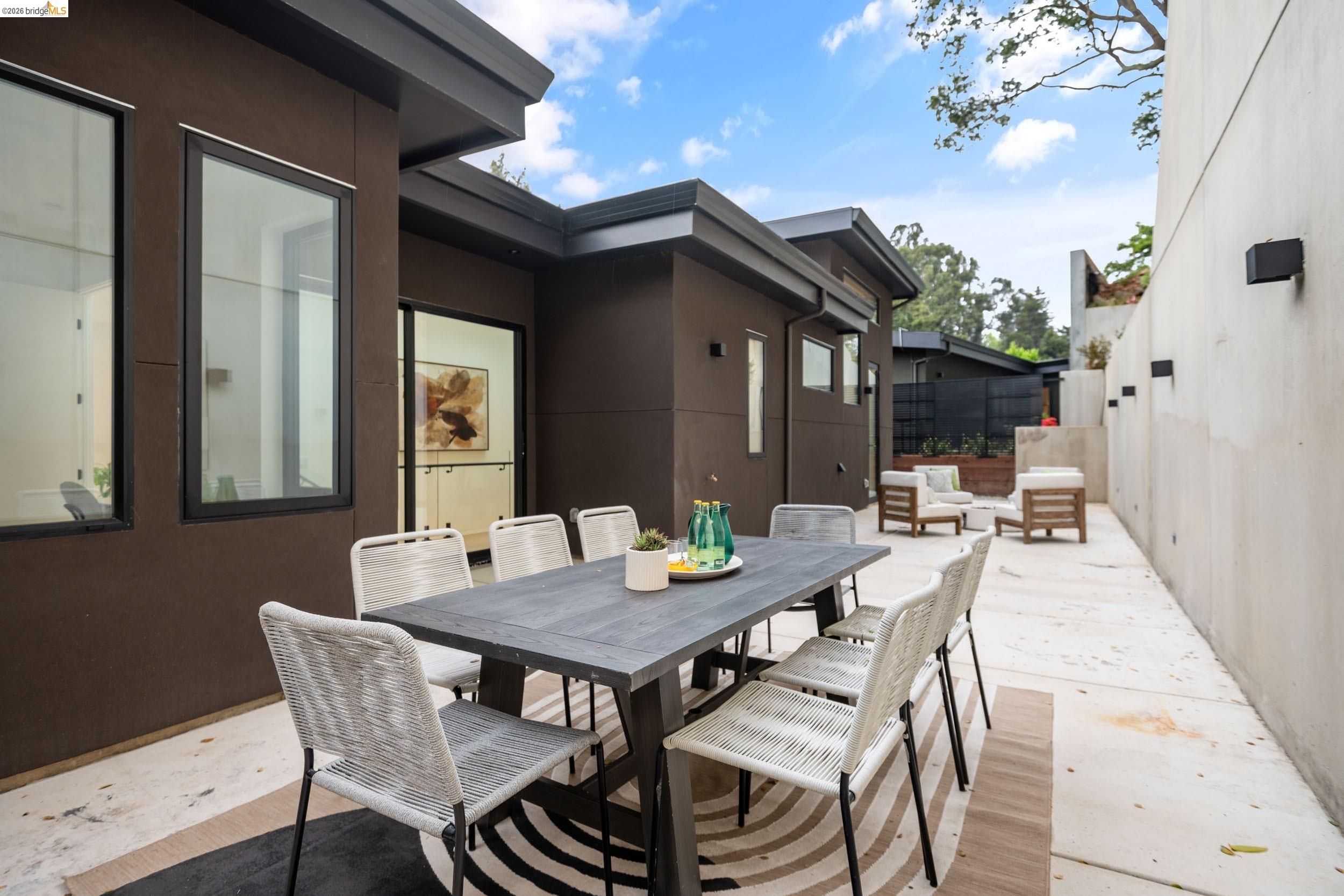 1667 Trestle Glen Rd, Oakland CA 94610 — photo 46