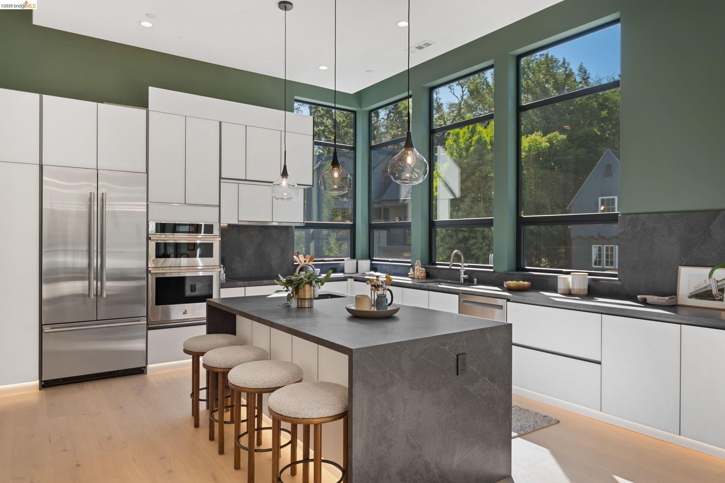 1675 Trestle Glen Rd, Oakland CA 94610 — photo 9