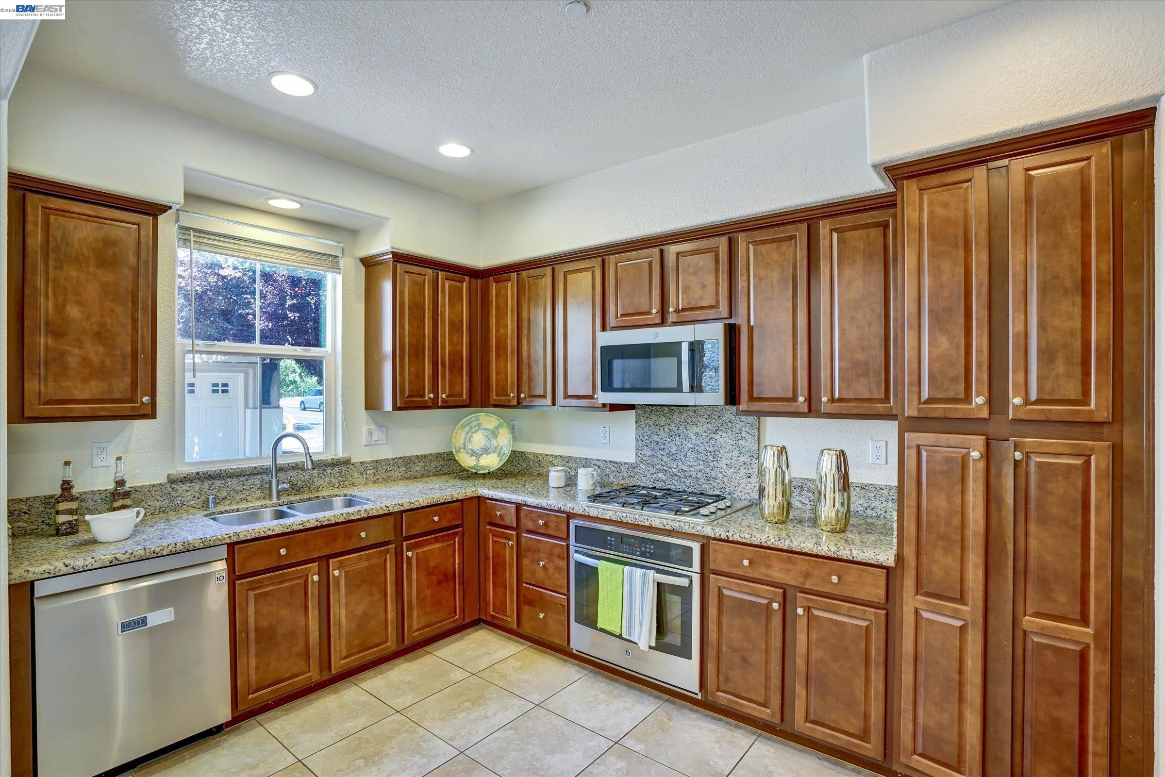 321 Cortona Way, Brentwood CA 94513 — photo 10