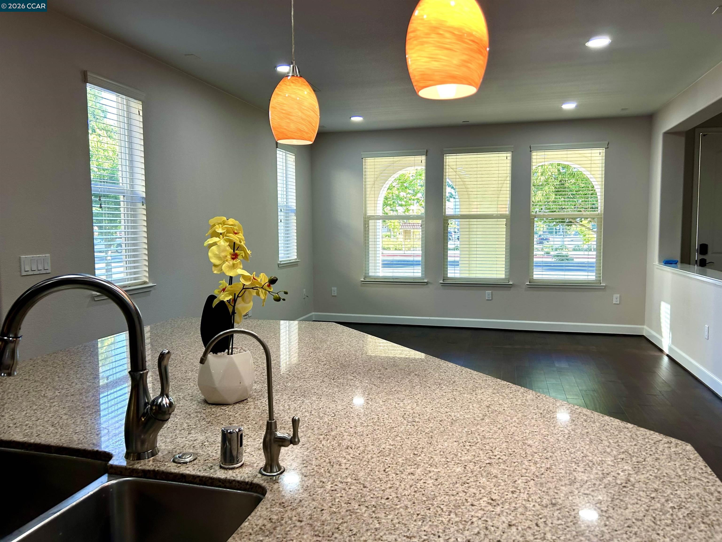 Photo #24: 41137997 Listing: Photo #24