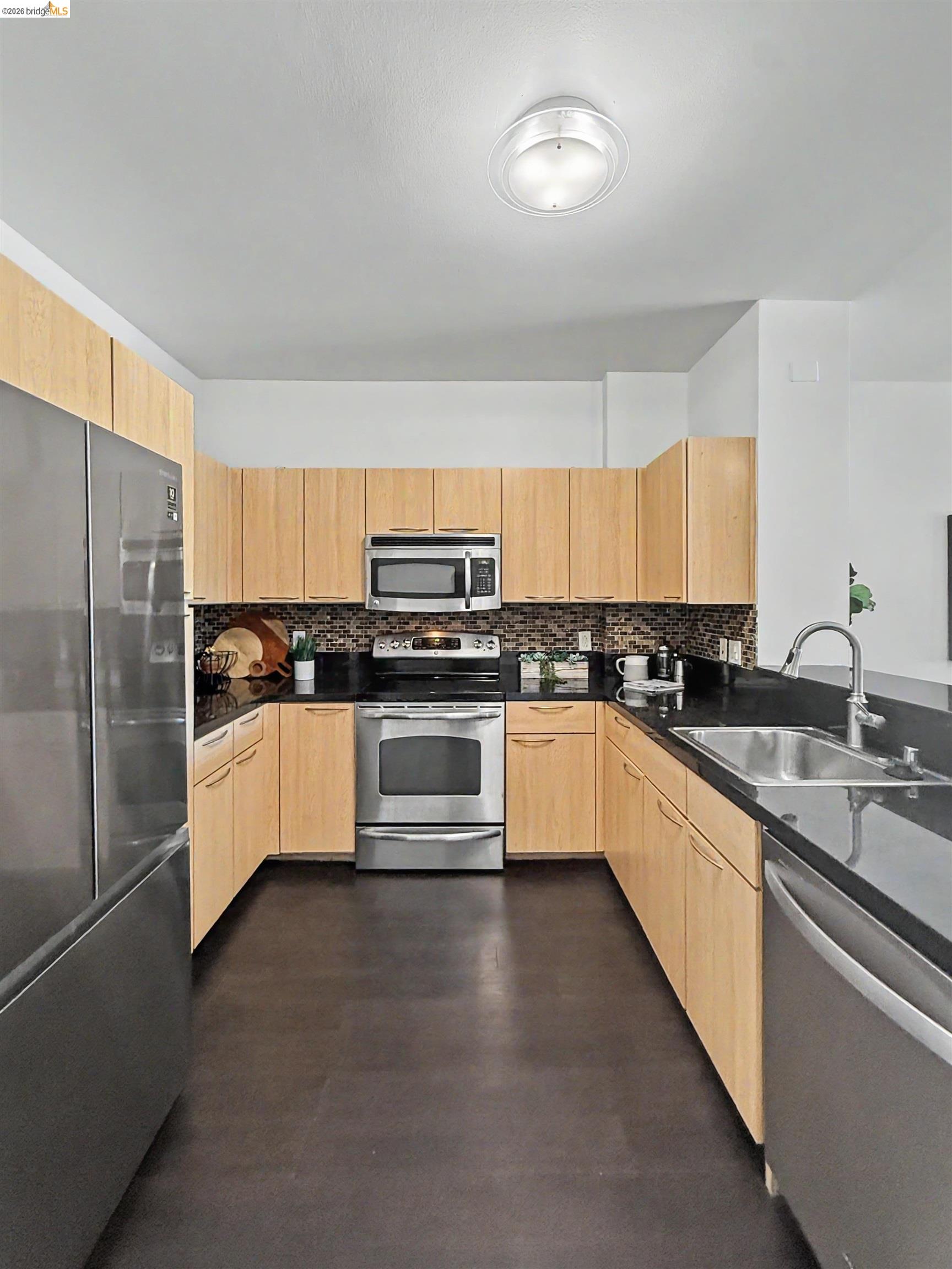 Photo #3: 41138016 Listing: Photo #3