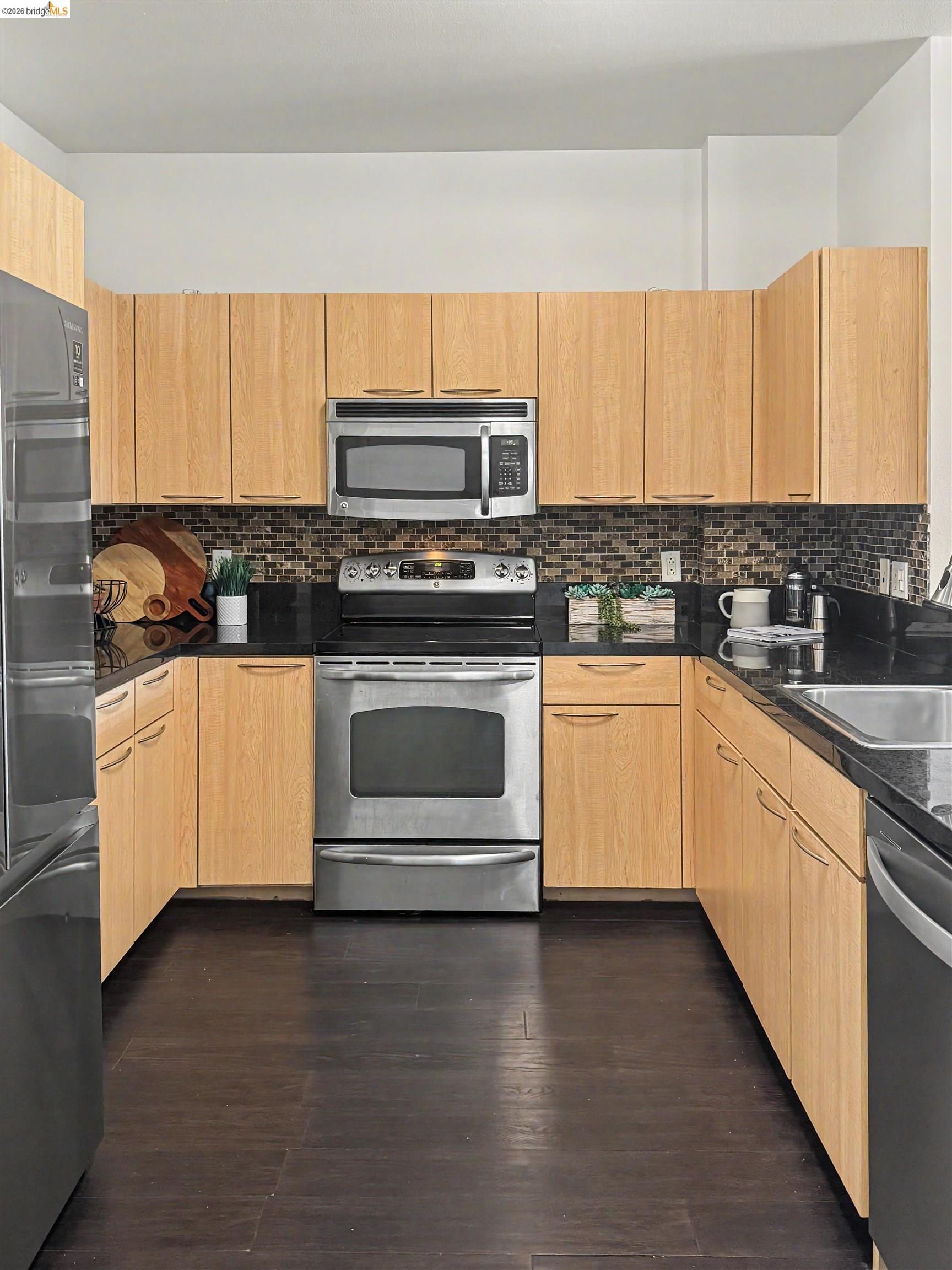 Photo #4: 41138016 Listing: Photo #4