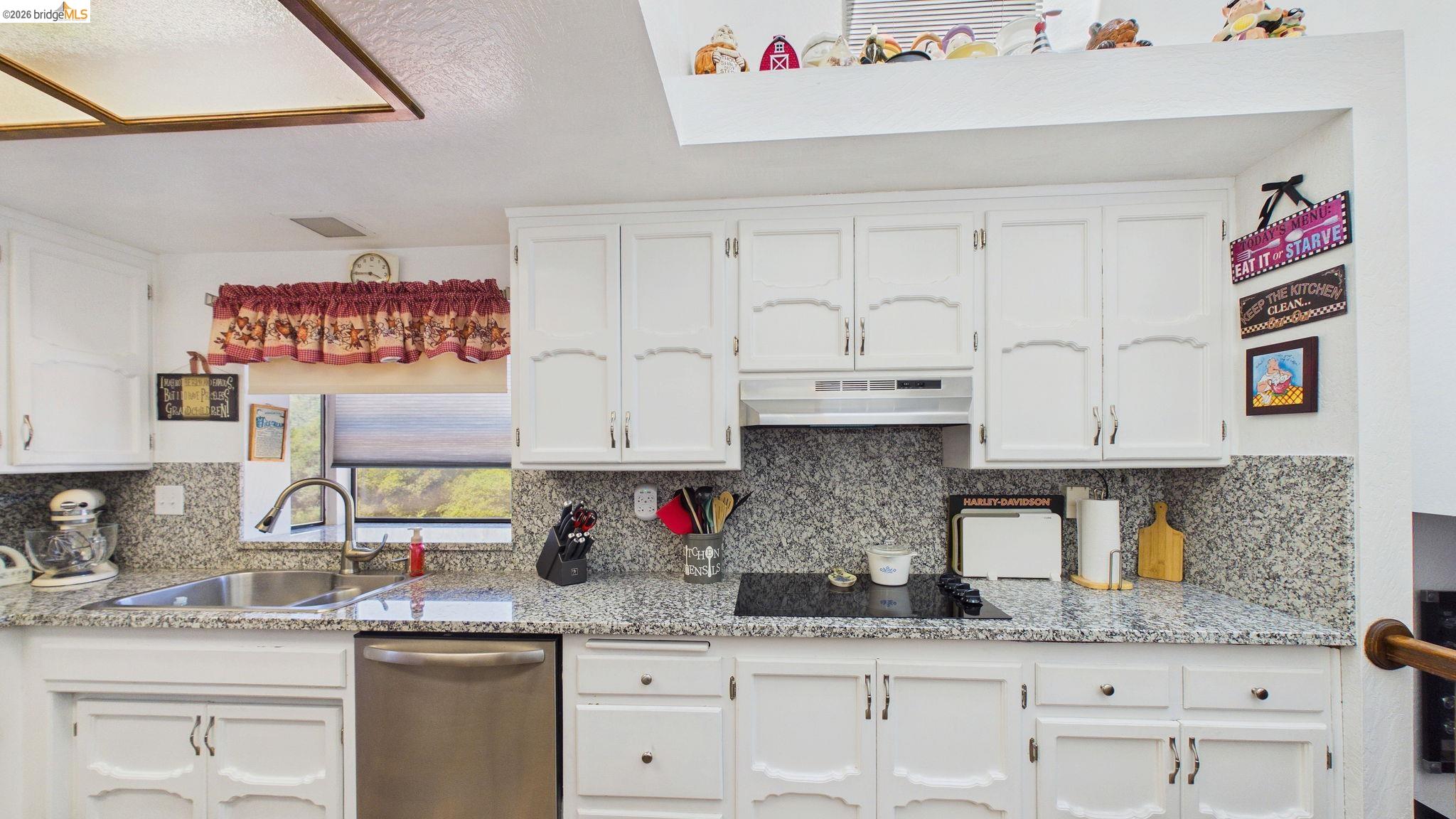 11858 Campo Seco Rd., Sonora CA 95370 — photo 15