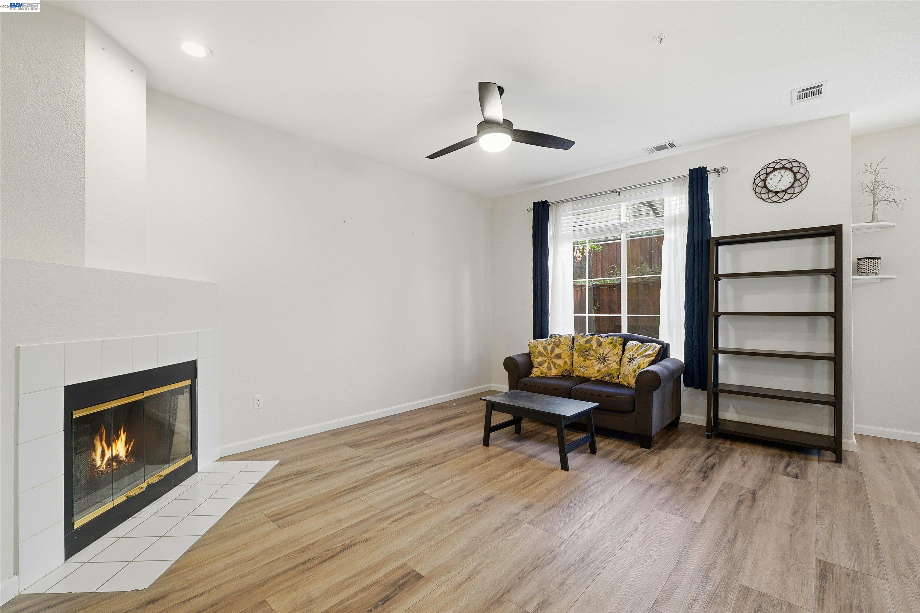Photo #5: 41138024 Listing: Photo #5