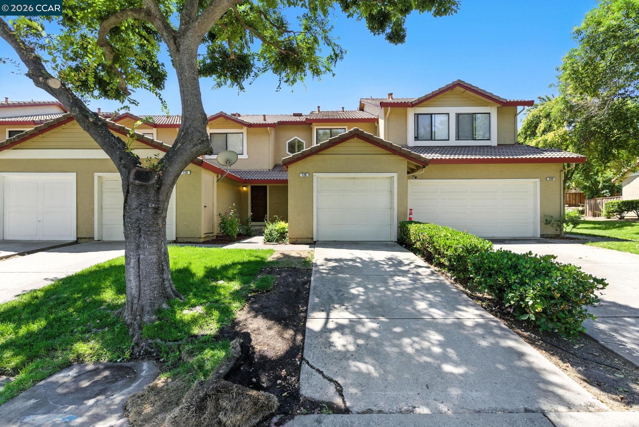 Photo #2: 41138032 Listing: Photo #2