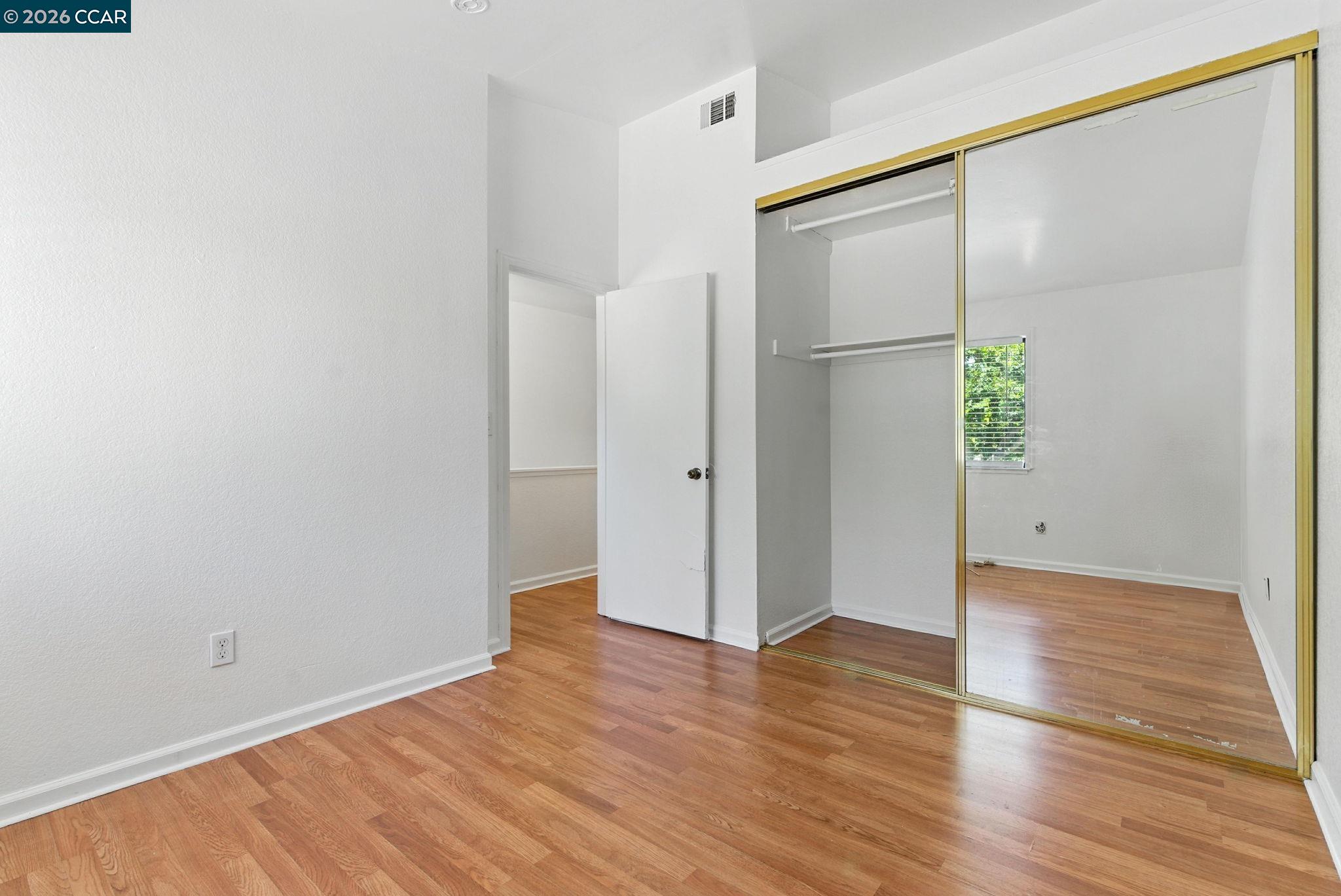 Photo #16: 41138032 Listing: Photo #16
