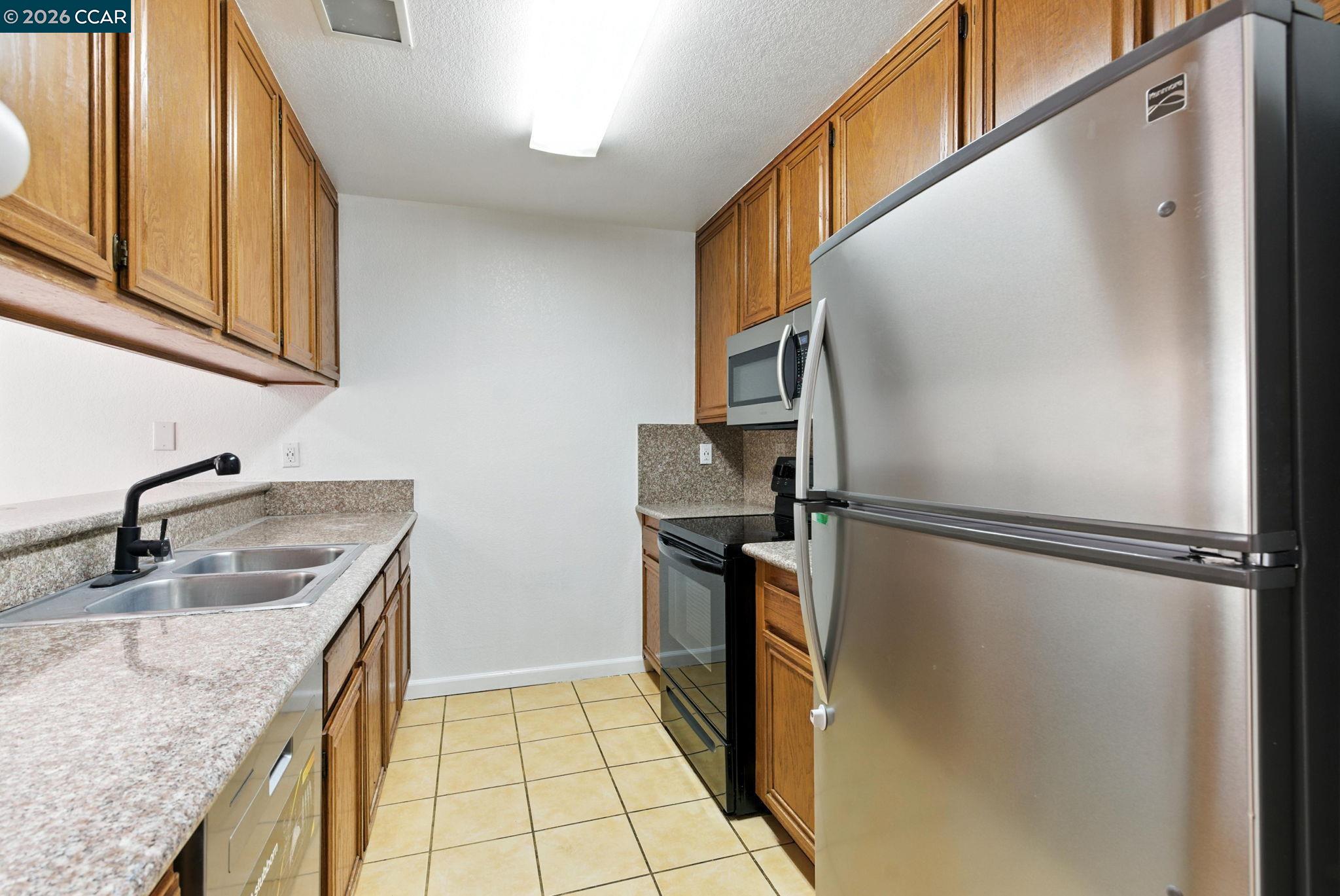 Photo #8: 41138032 Listing: Photo #8
