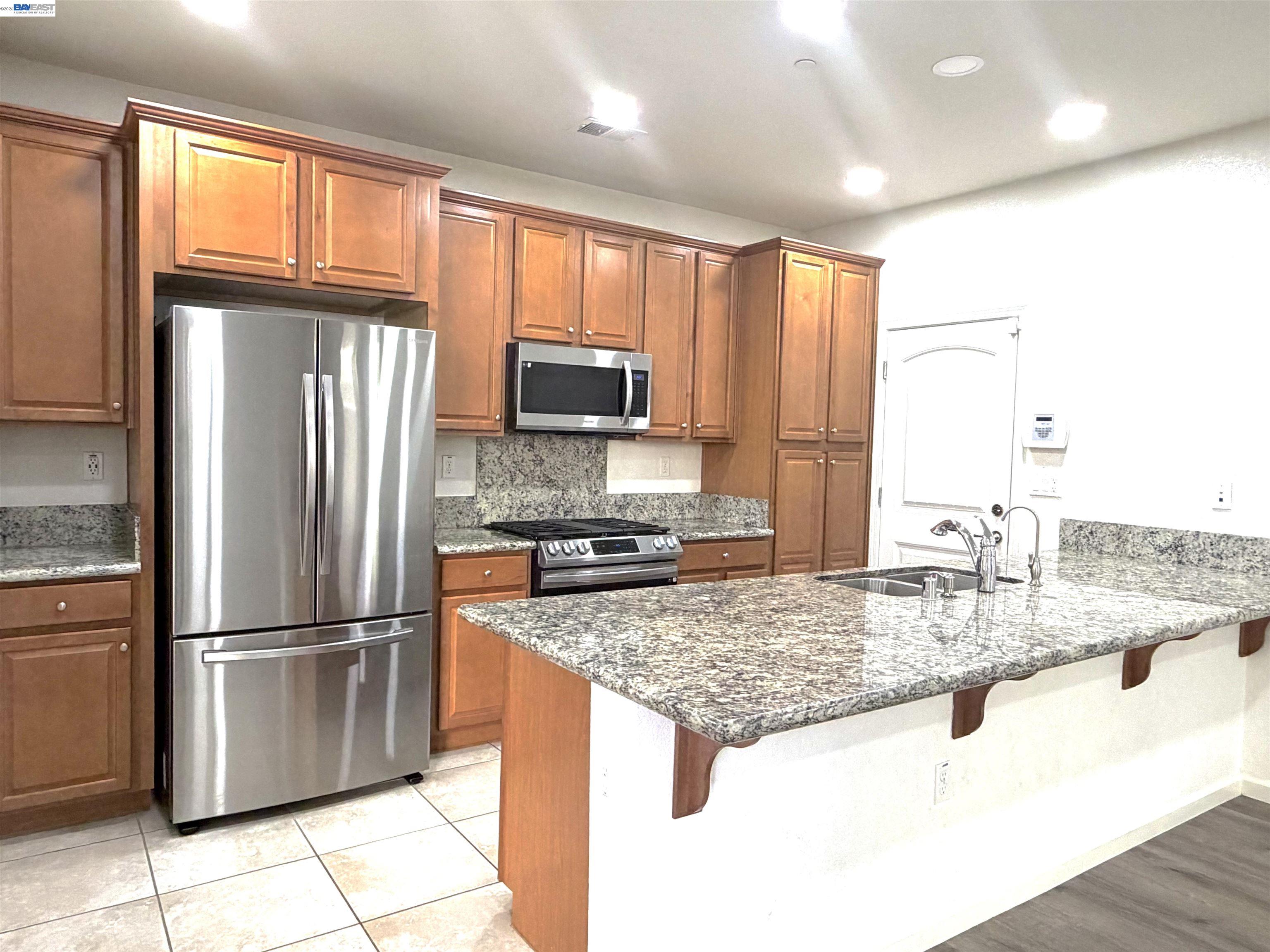277 W Saint Francis Ave, Mountain House CA 95391 — photo 10