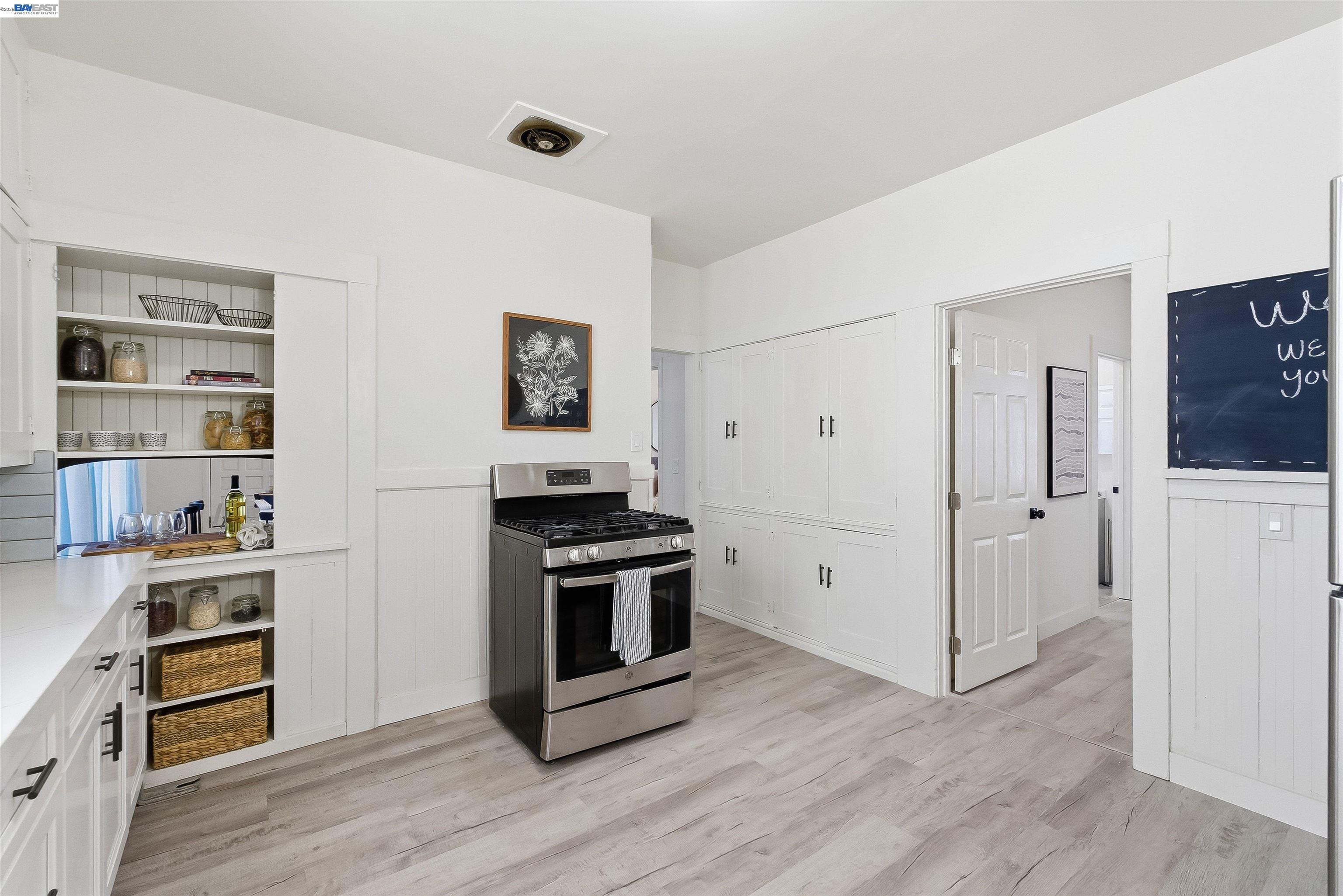 2049 Rutherford St, Oakland CA 94601 — photo 14