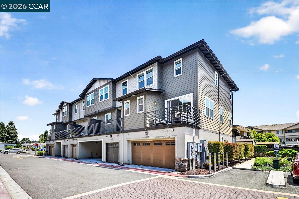 Photo #1: 41138087 Listing: Photo #1