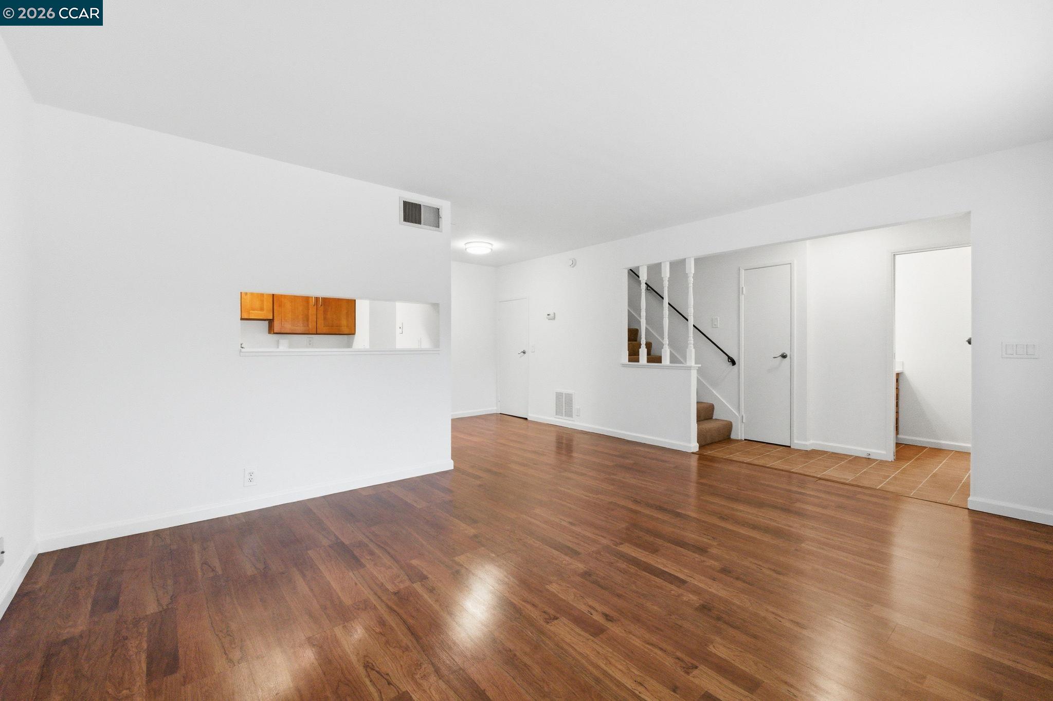 Photo #6: 41138099 Listing: Photo #6