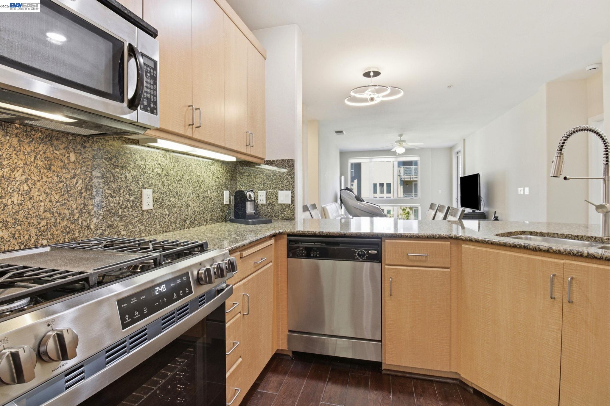 Photo #4: 41138105 Listing: Photo #4