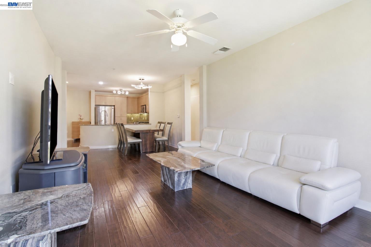 Photo #9: 41138105 Listing: Photo #9