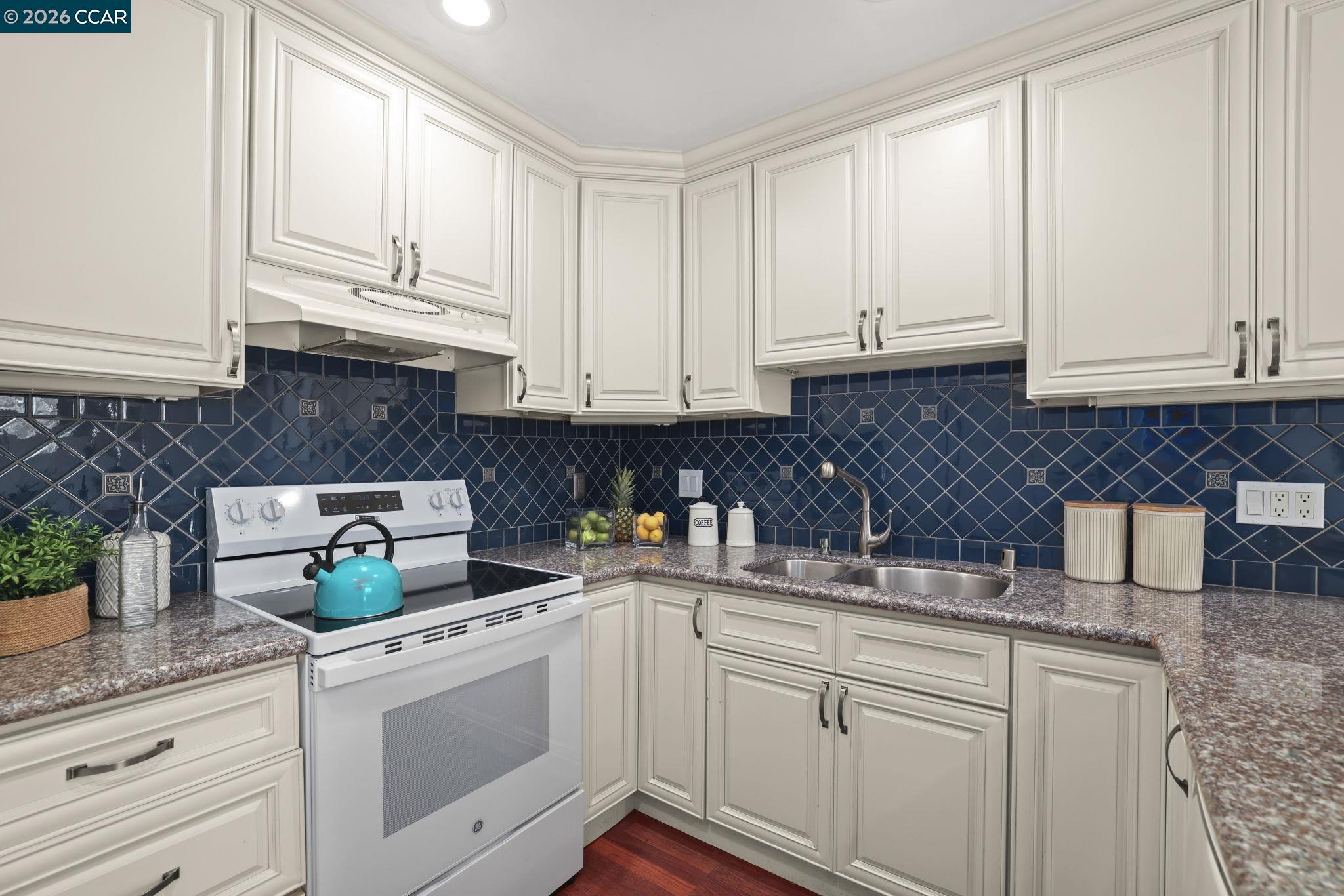 Photo #10: 41138106 Listing: Photo #10