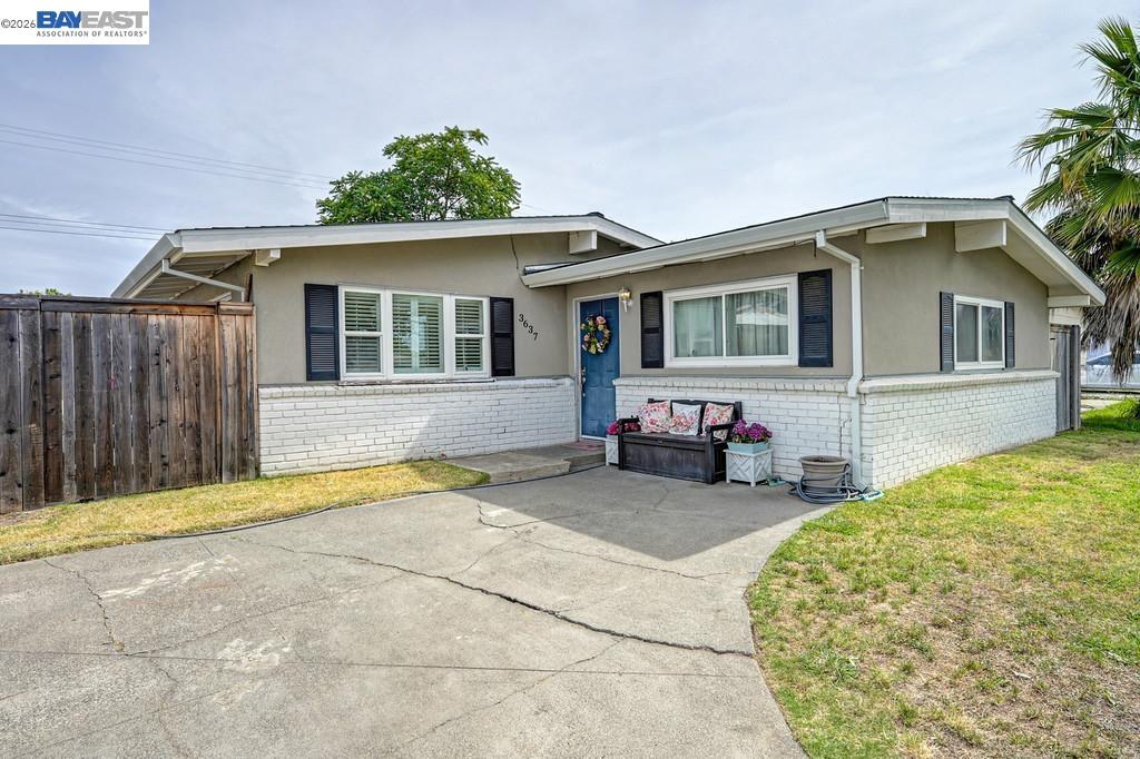 3637 Centinella Drive, North Highlands CA 95660 — photo 4
