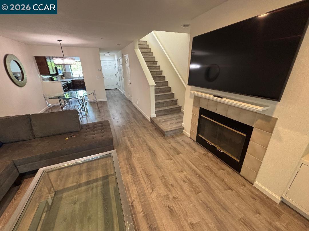 Photo #1: 41138113 Listing: Photo #1