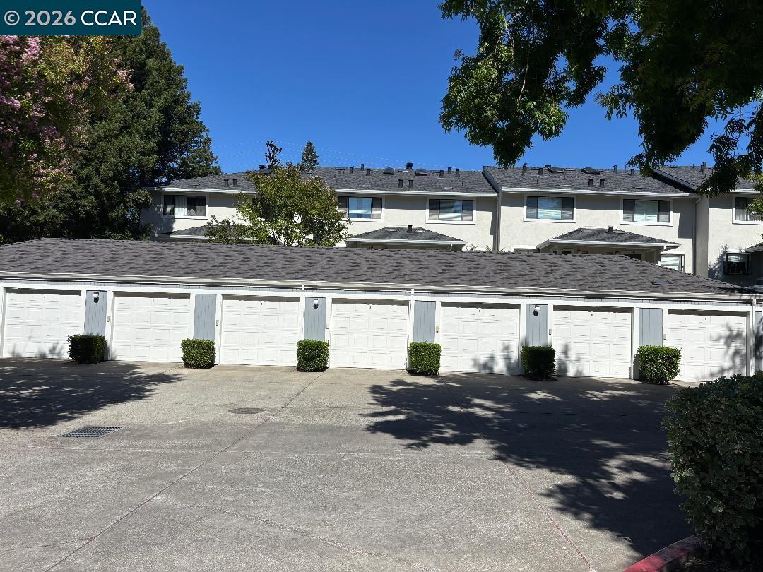 Photo #15: 41138113 Listing: Photo #15