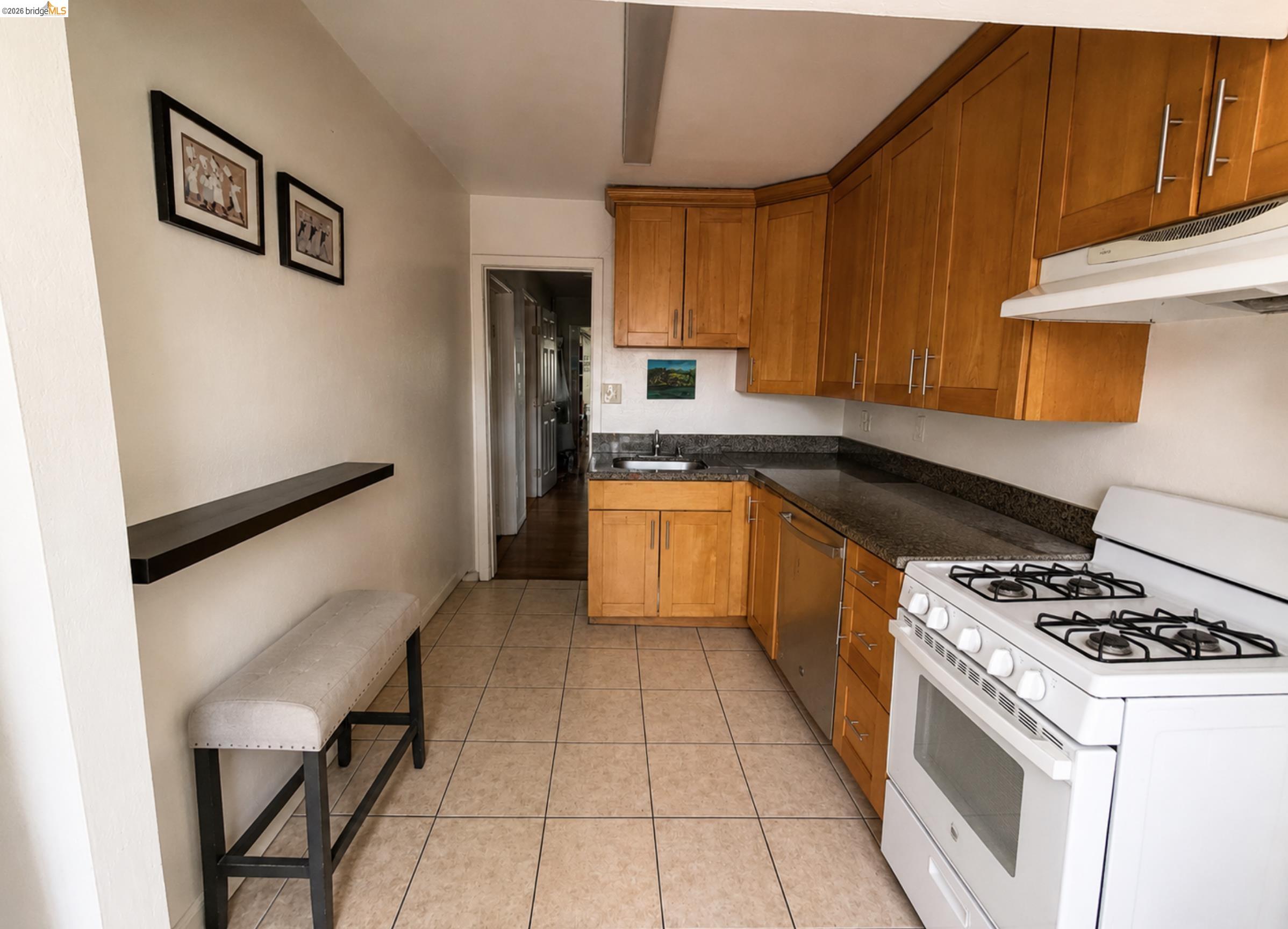 1251 Macarthur Blvd, Oakland CA 94610 — photo 18