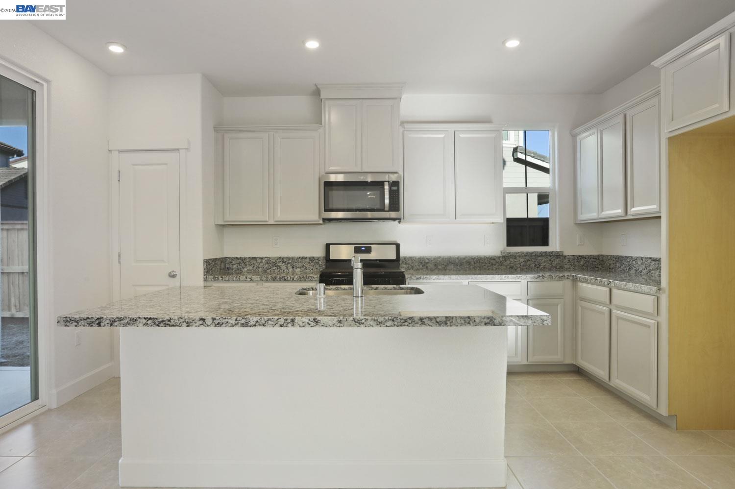 281 E Central Parkway, Mountain House CA 95391 — photo 23