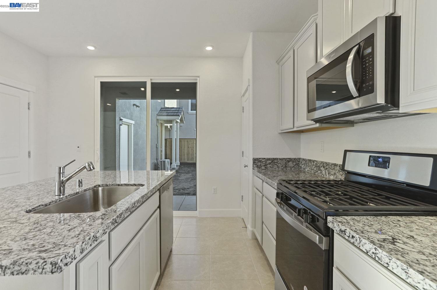 281 E Central Parkway, Mountain House CA 95391 — photo 26