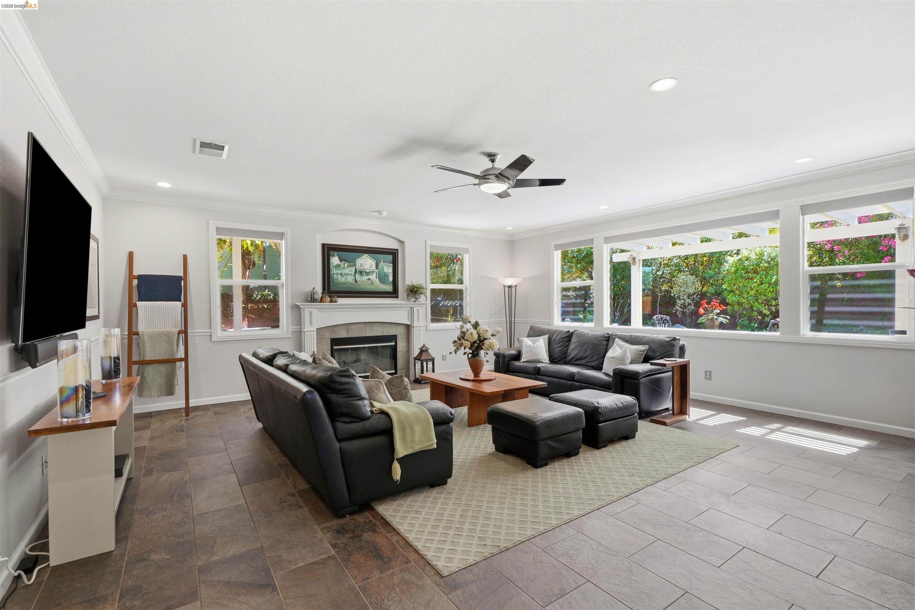 5048 Botting Ct, Antioch CA 94531 — photo 13