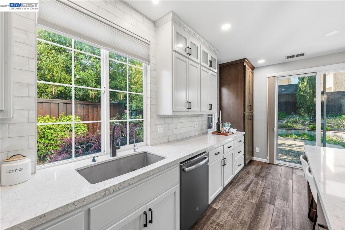 5625 Applegate Way, Dublin CA 94568 — photo 11