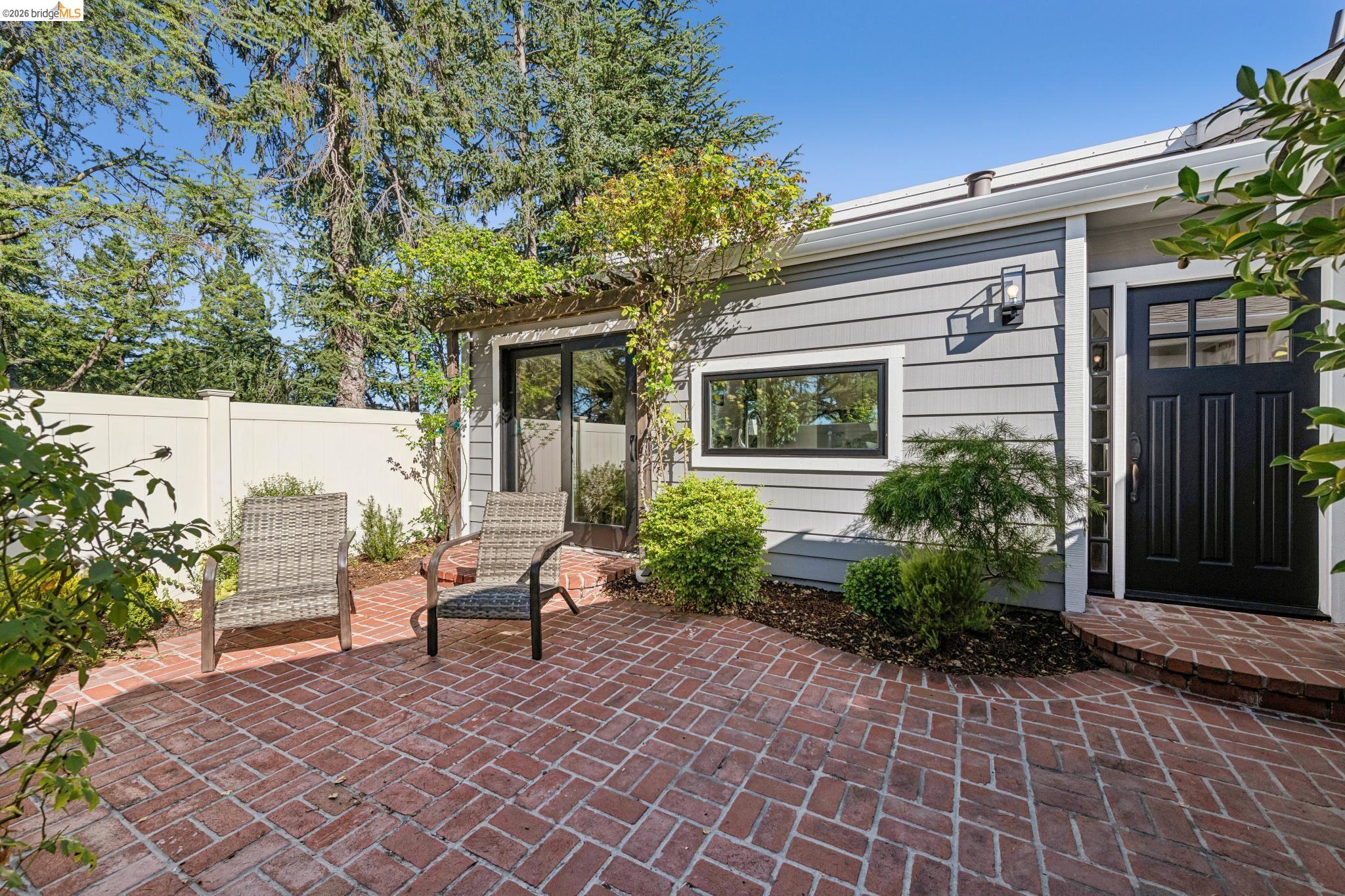 Photo #5: 41138218 Listing: Photo #5