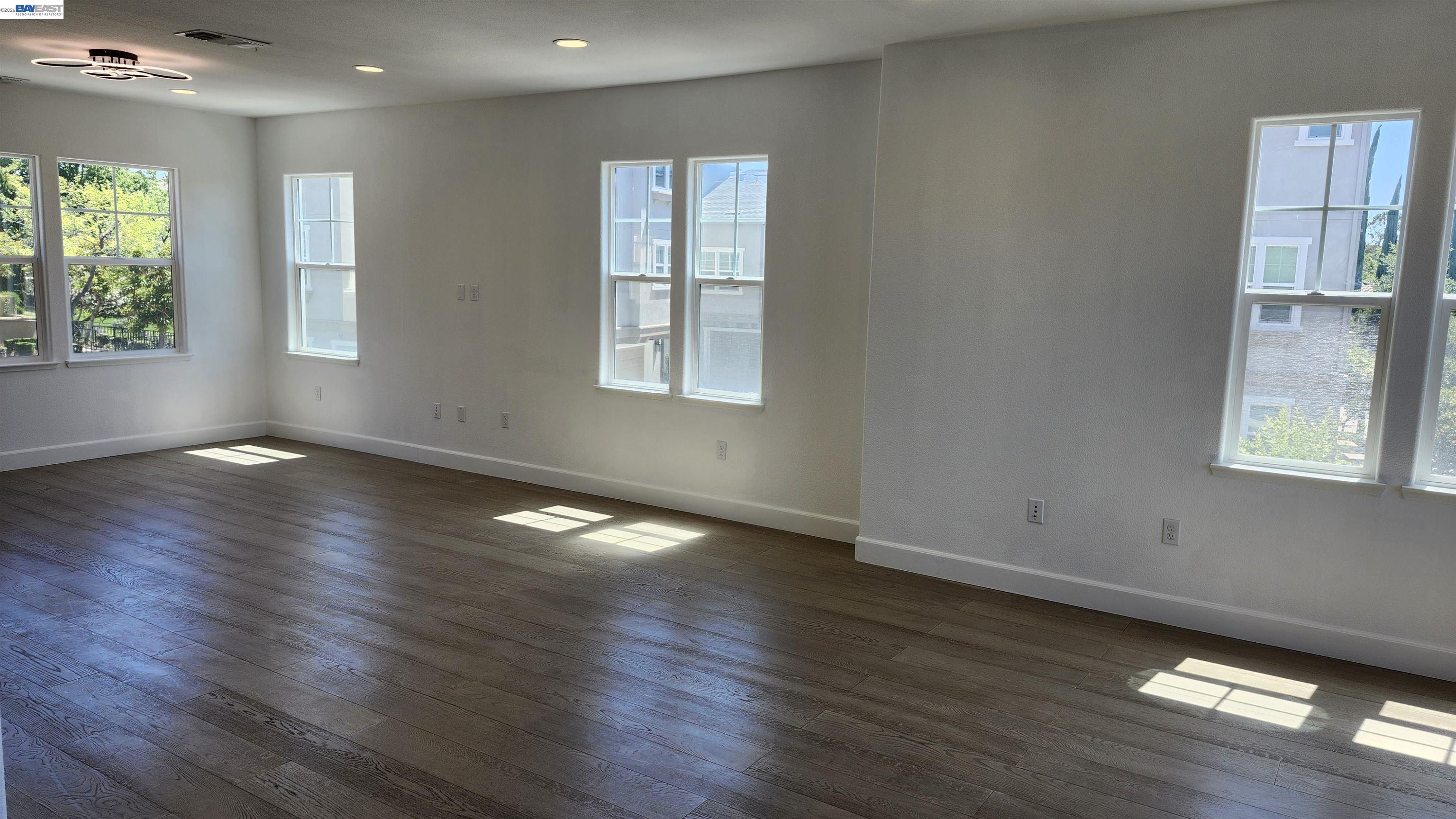 Photo #15: 41138244 Listing: Photo #15